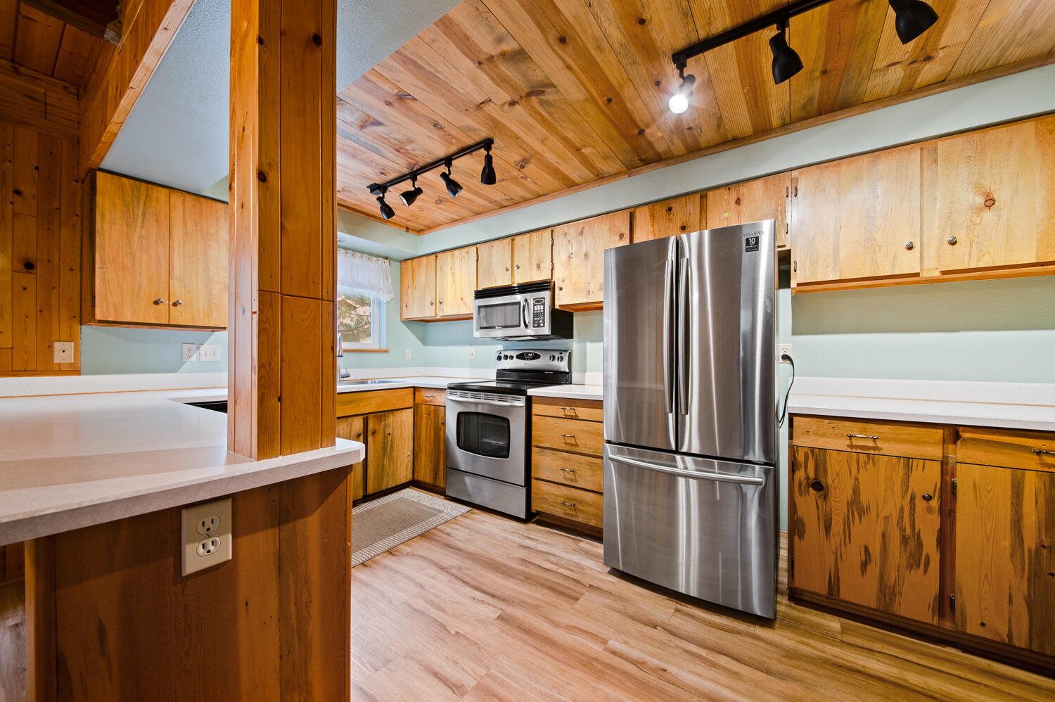 14232 Whitewater Loop