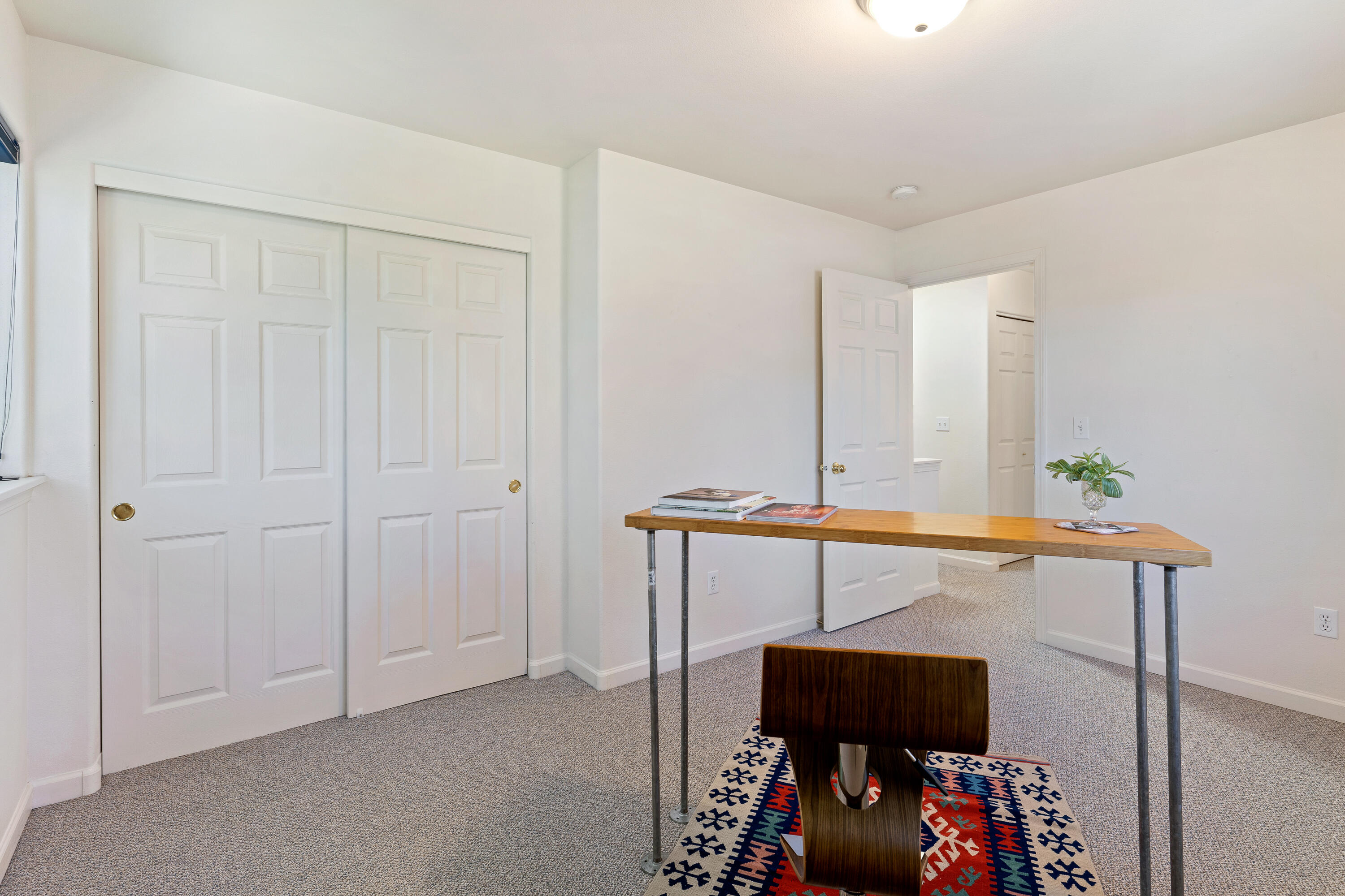 111 NW Hawthorne Avenue, APT 1