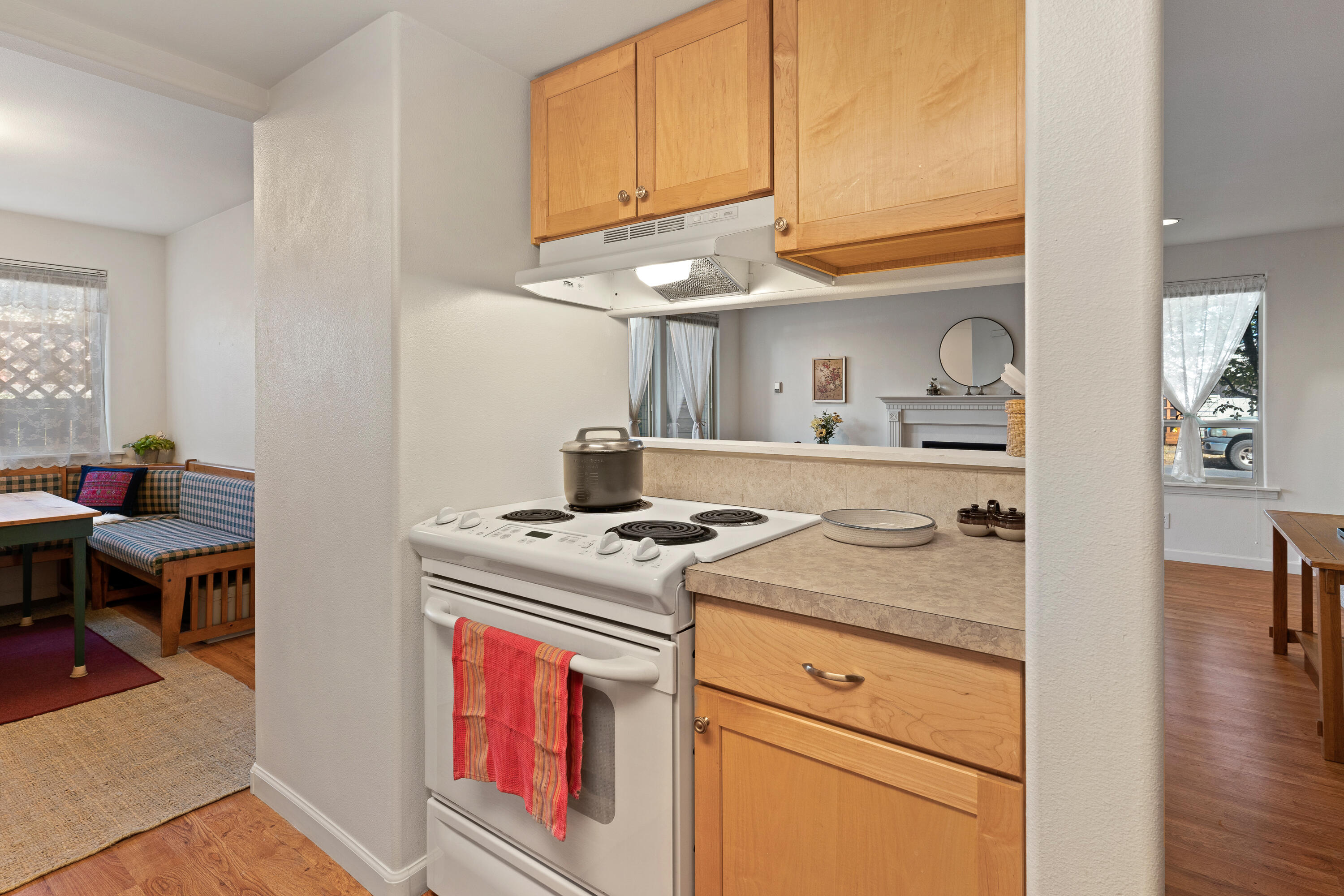 111 NW Hawthorne Avenue, APT 1