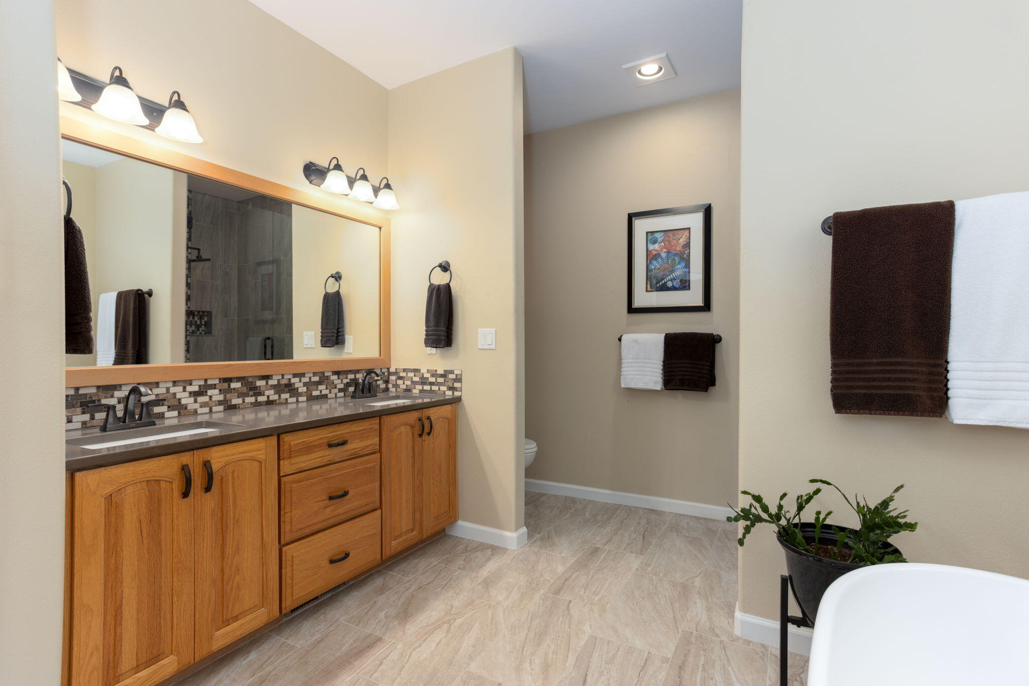 3559 NW McCready Drive