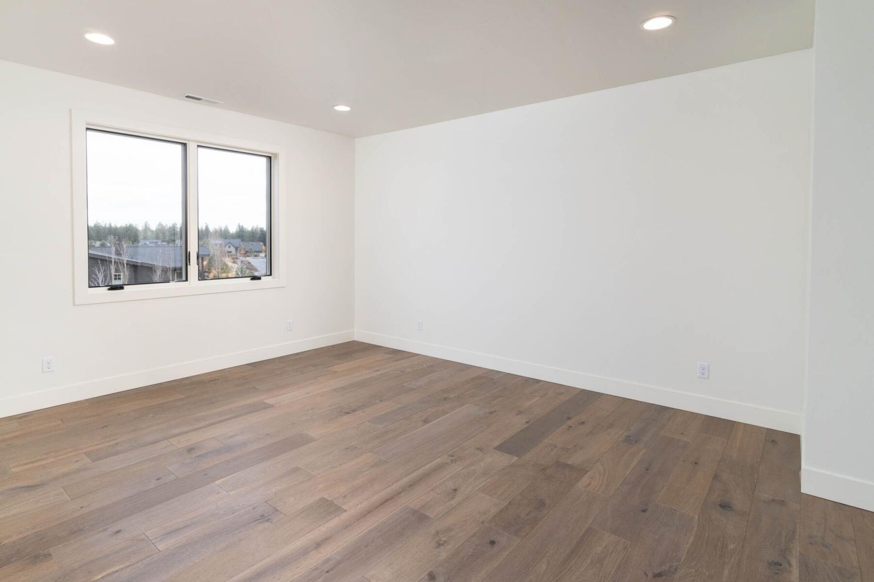 61285 McRoberts Lane, 30