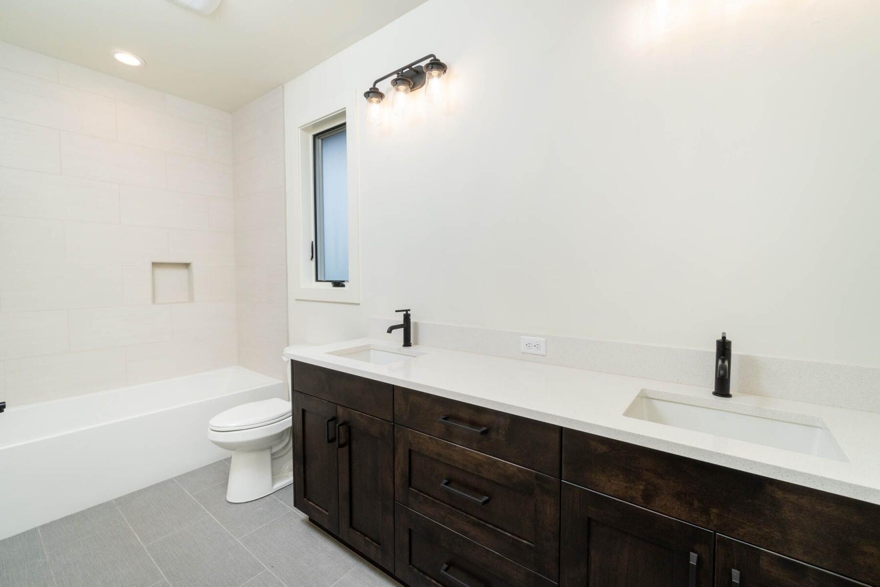 61285 McRoberts Lane, 30