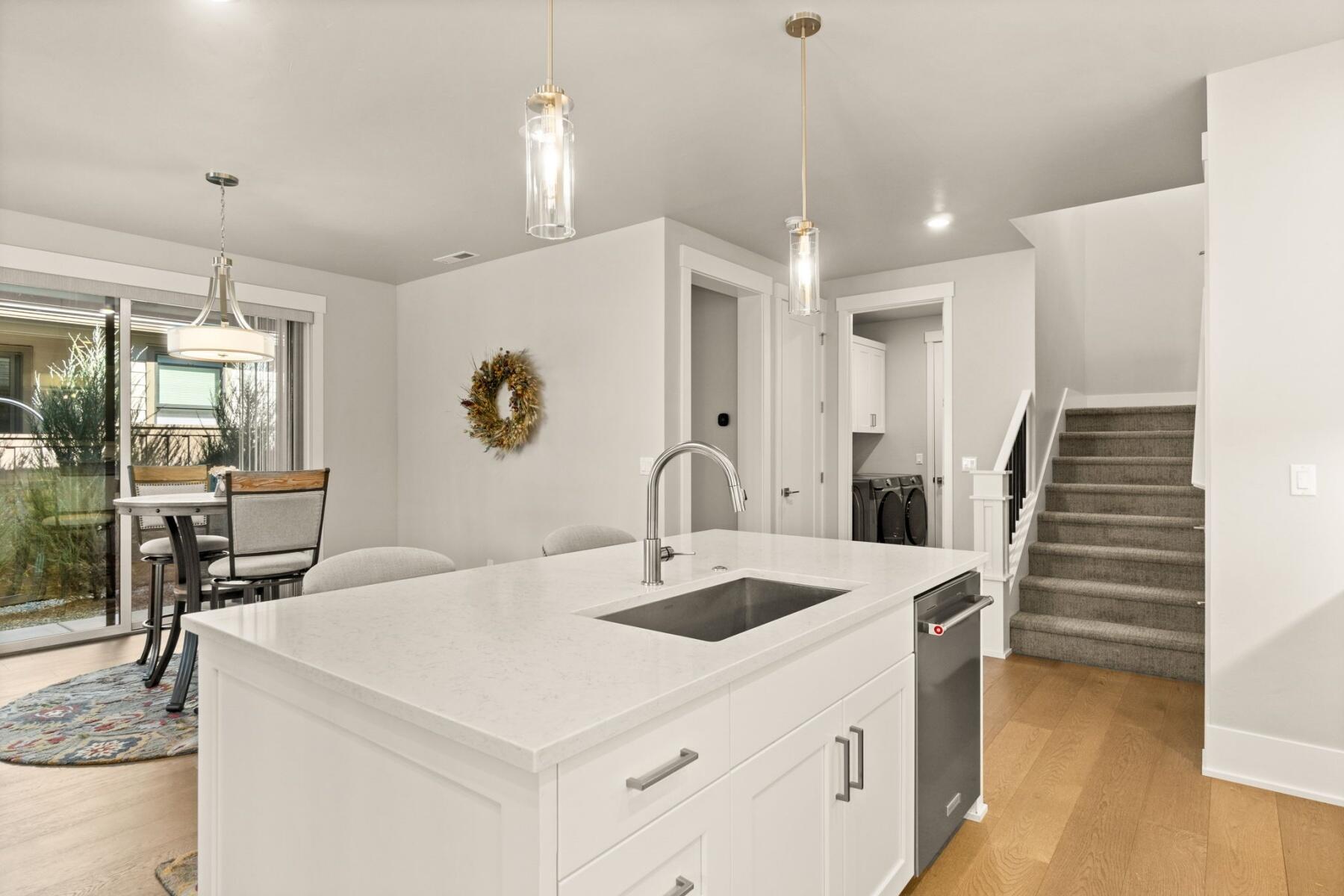 2296 NW Skyline Ranch Road