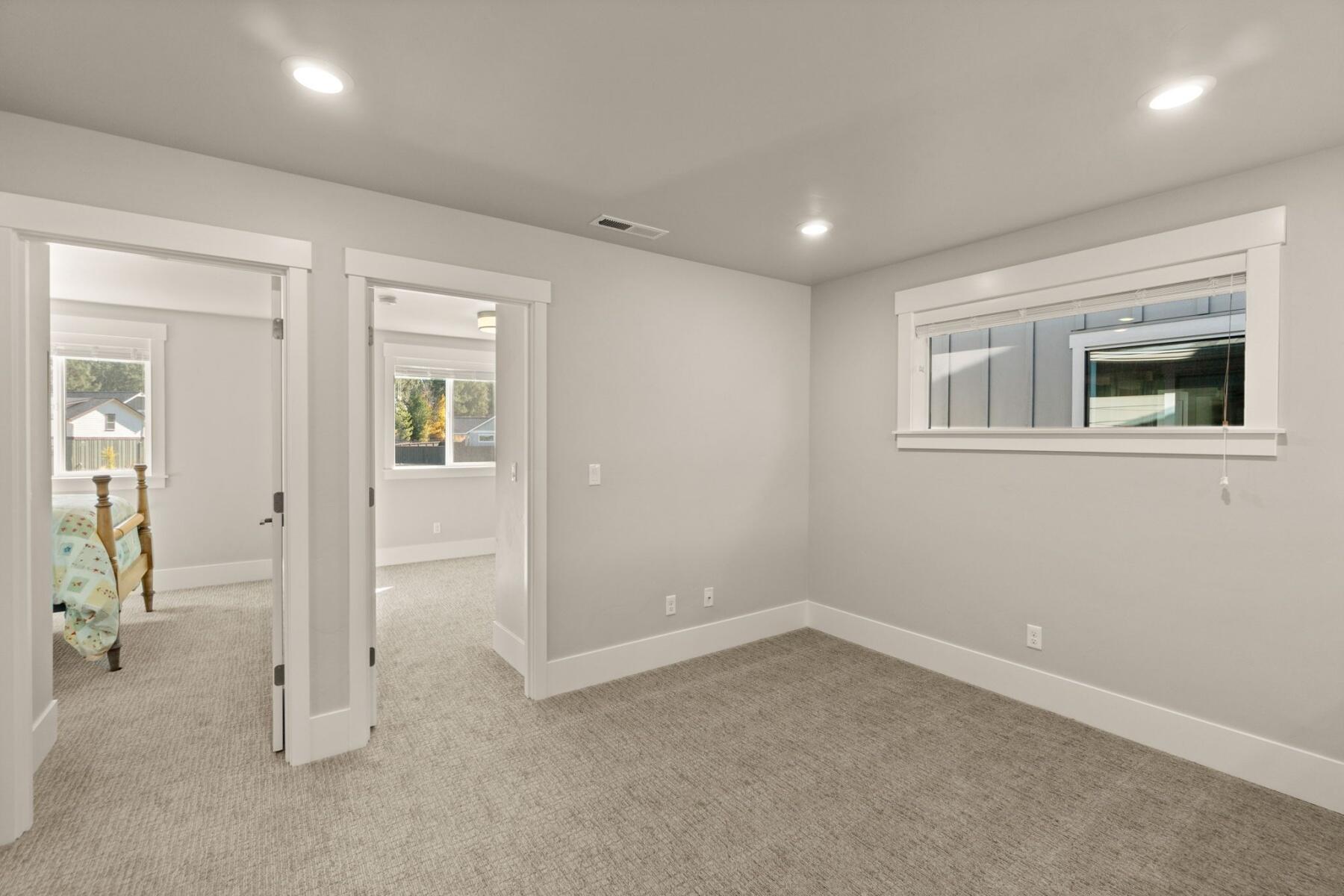 2296 NW Skyline Ranch Road