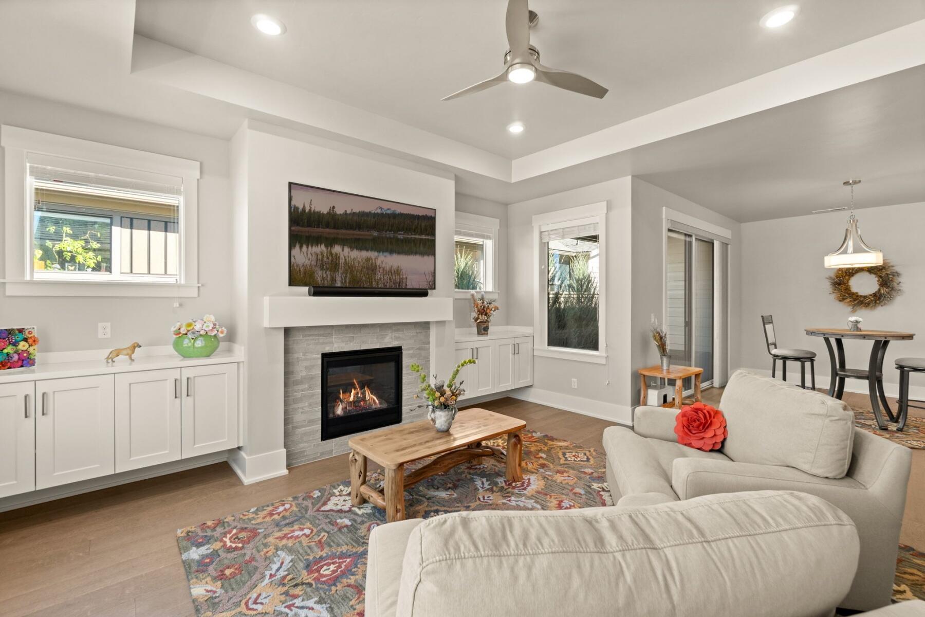 2296 NW Skyline Ranch Road