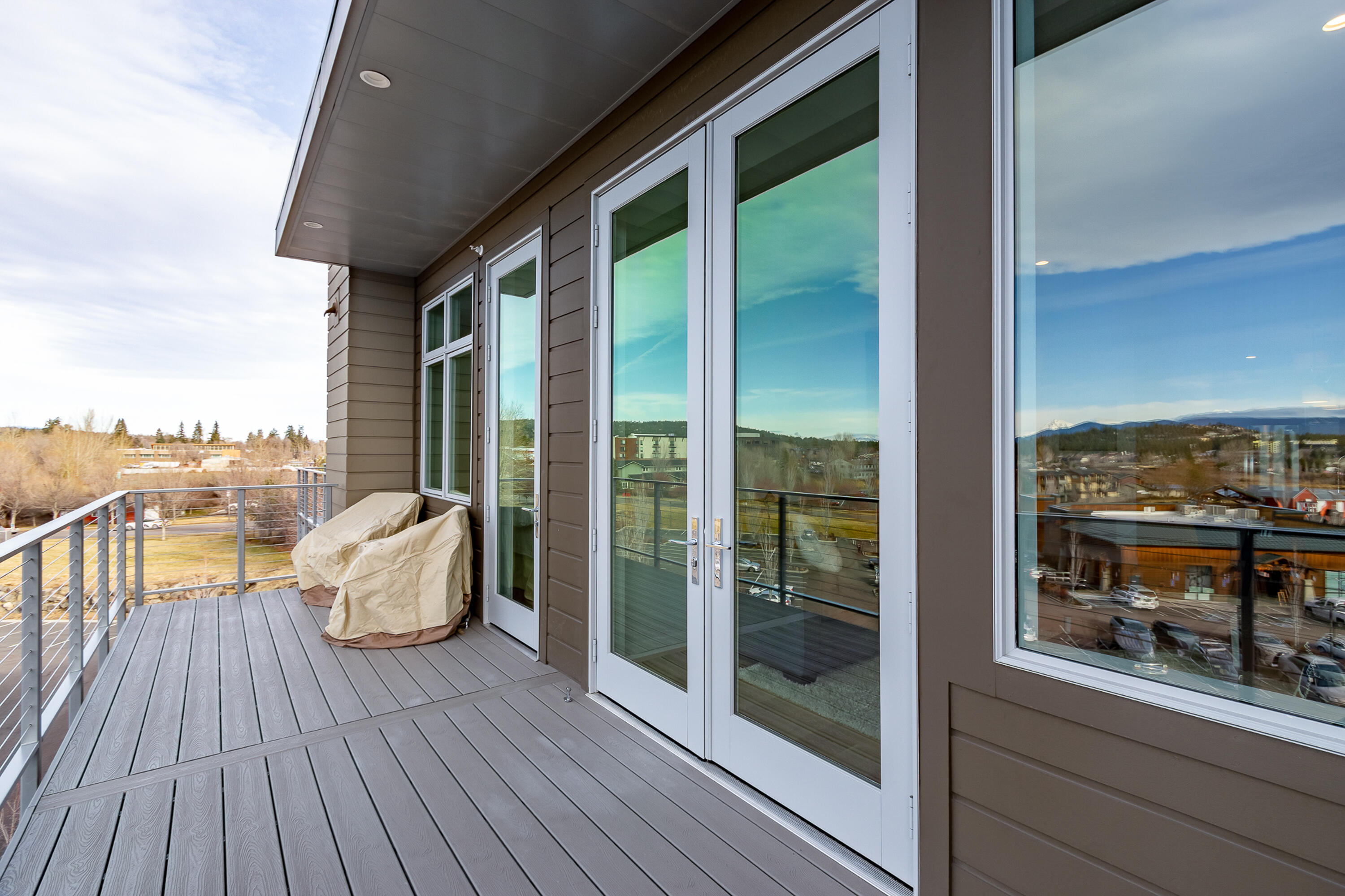 291 SW Bluff Drive, UNIT 320