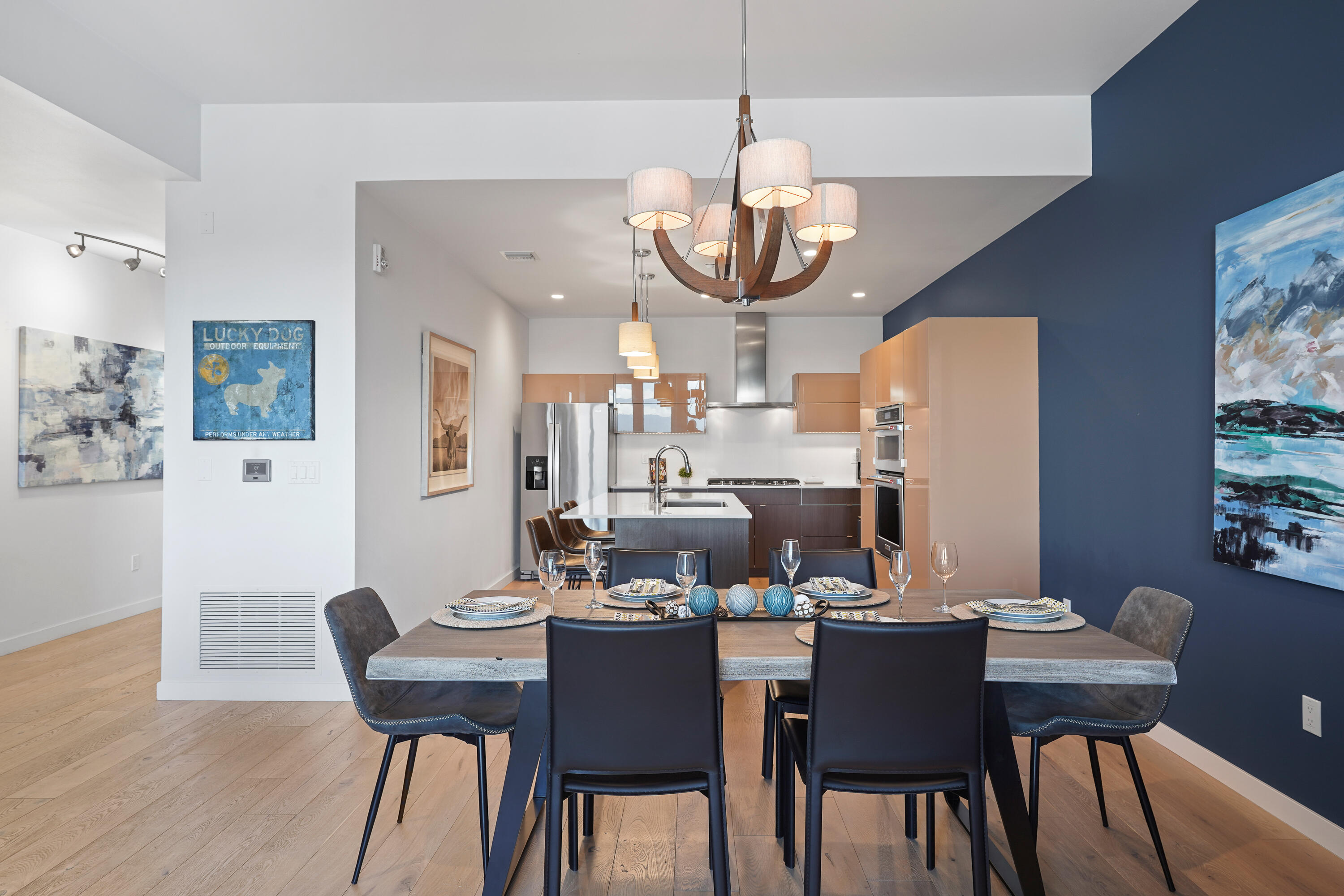 291 SW Bluff Drive, UNIT 320