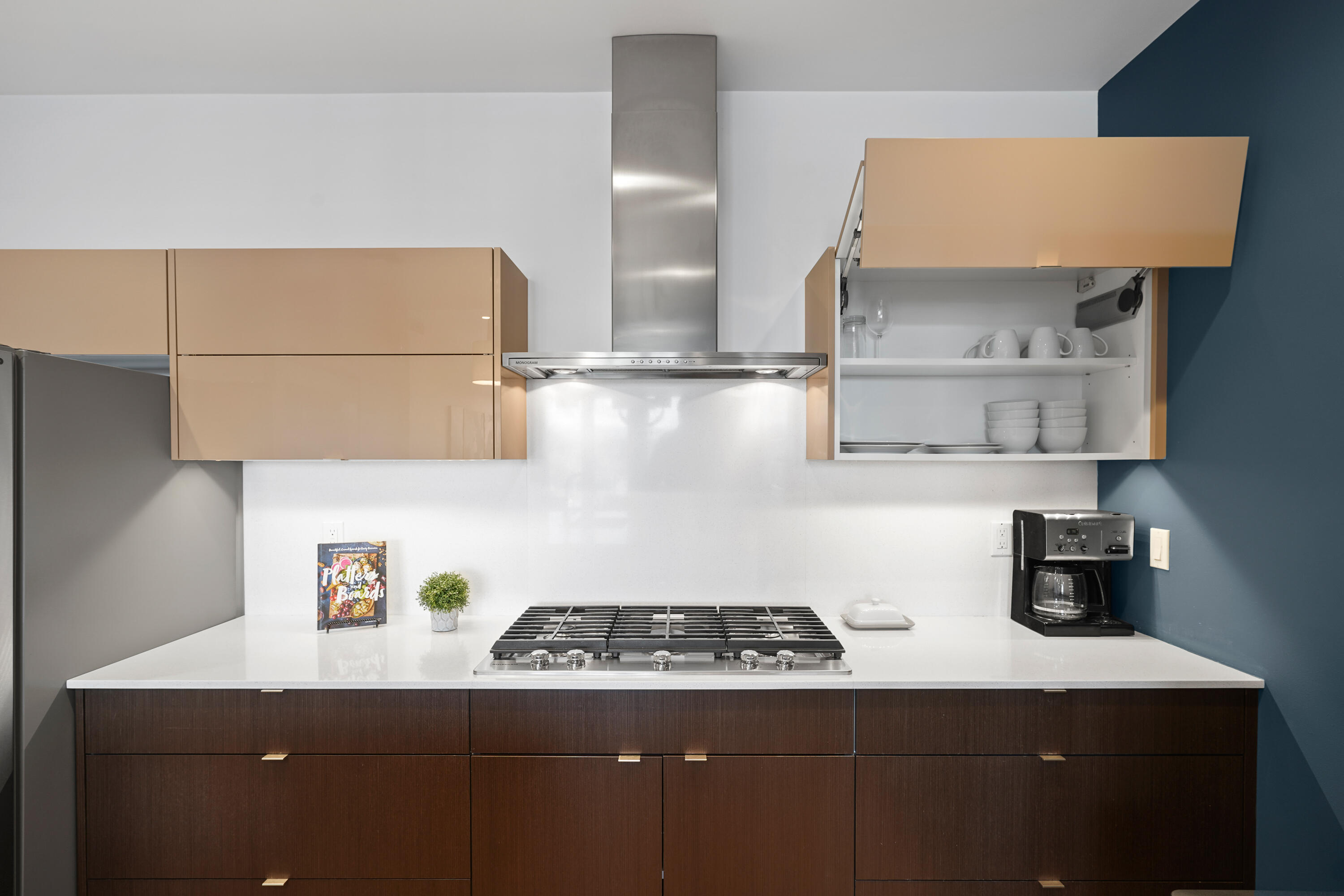 291 SW Bluff Drive, UNIT 320