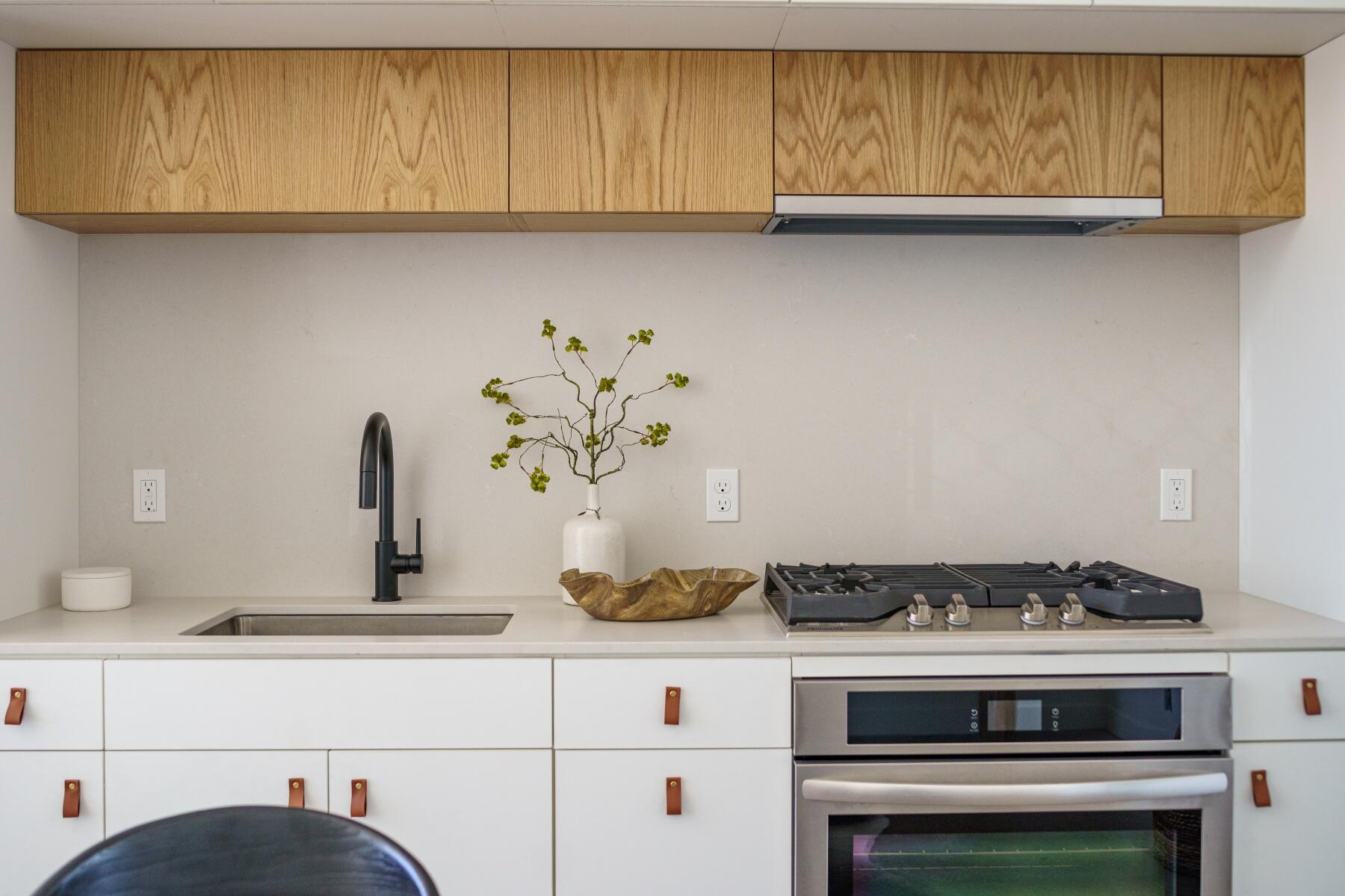 2745 NW Ordway Avenue, 302