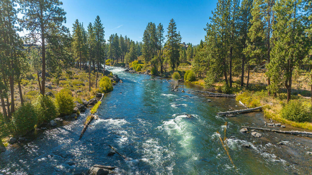 60893 River Rim Drive