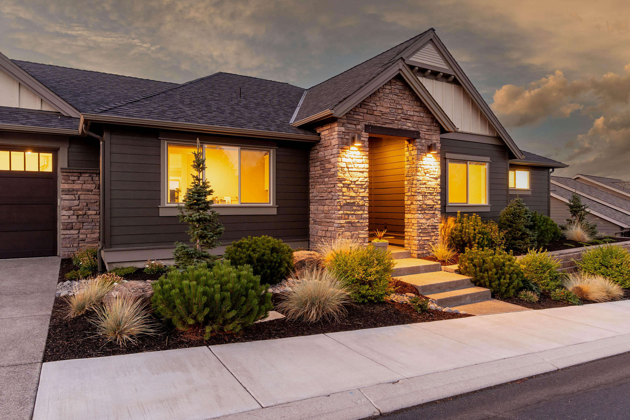 2556 NW Pine Terrrace Drive