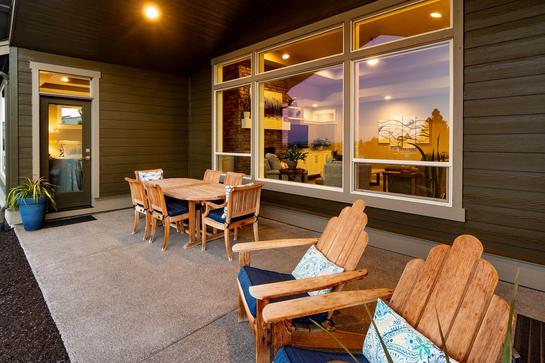 2556 NW Pine Terrrace Drive