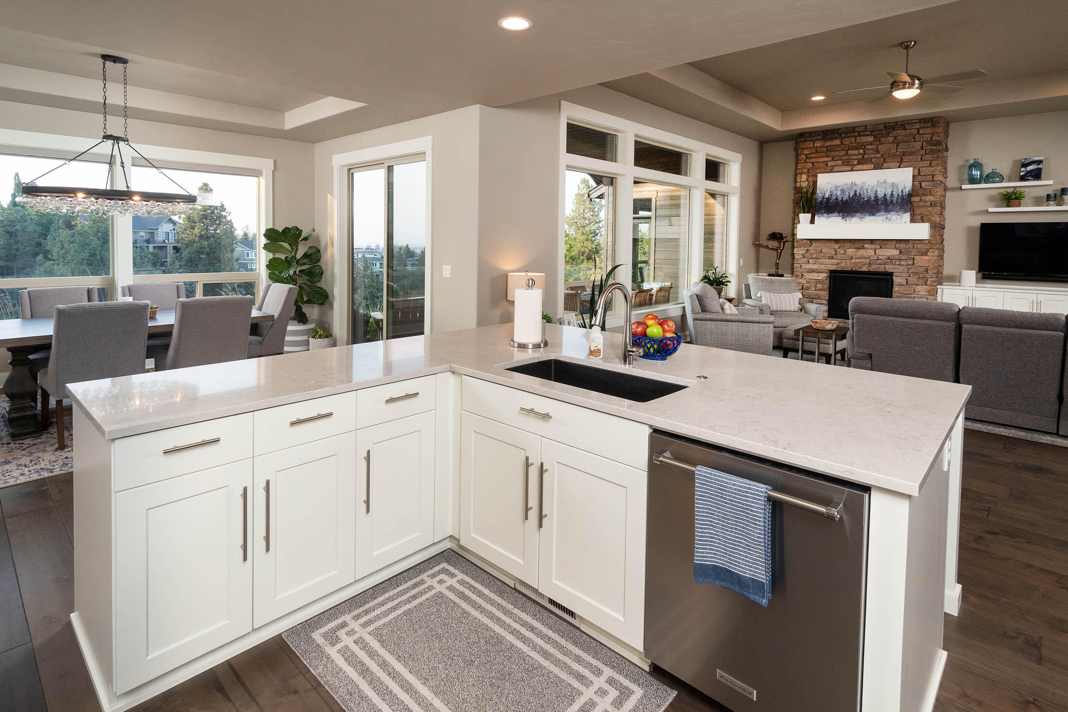 2556 NW Pine Terrrace Drive