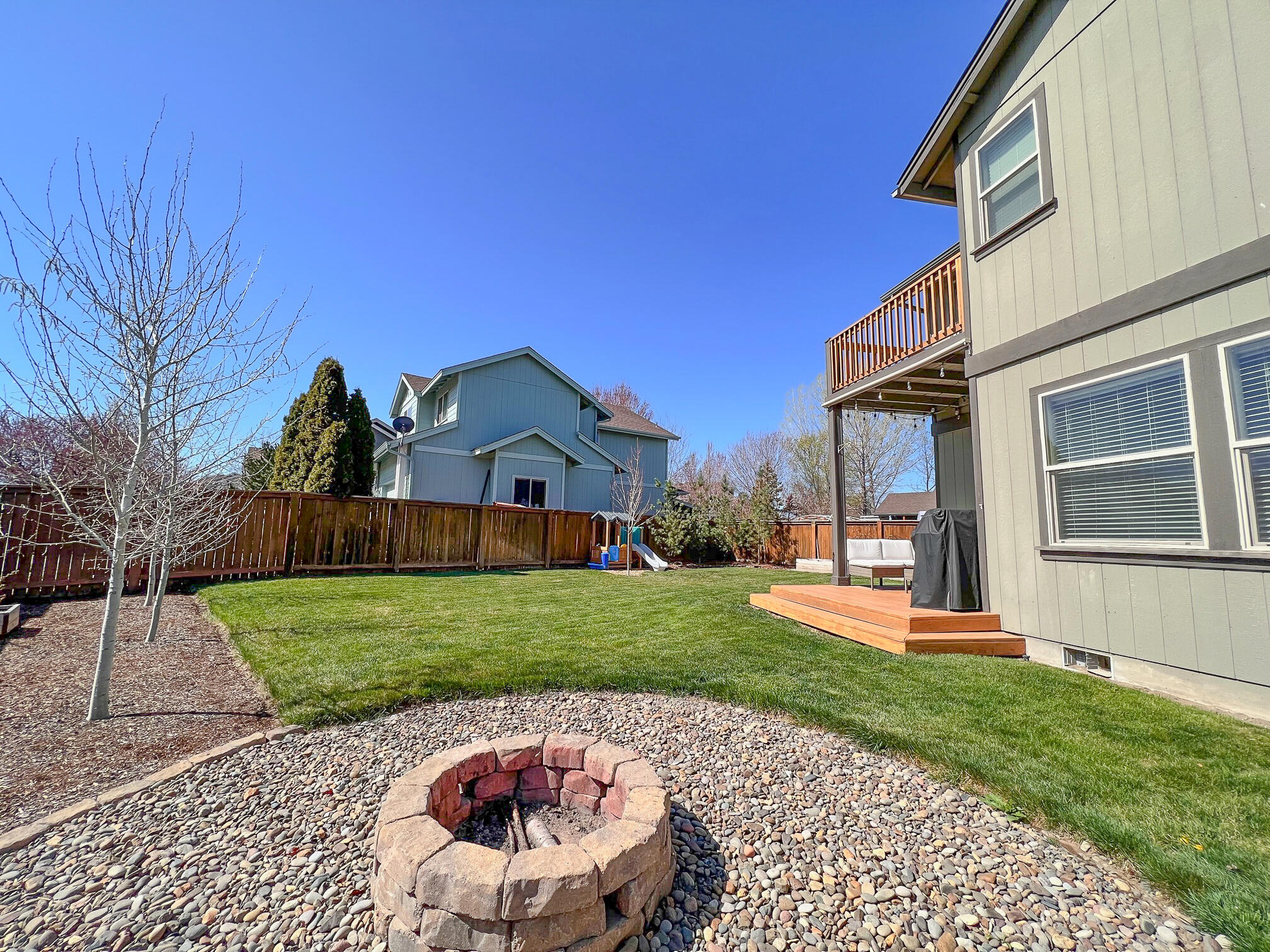 1706 NW Larch Avenue