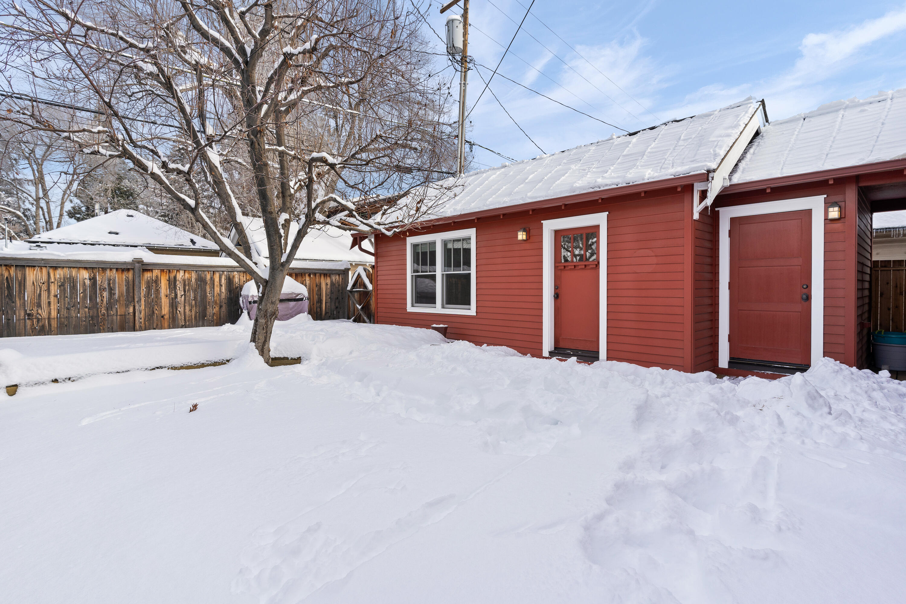 512 NW Delaware Avenue