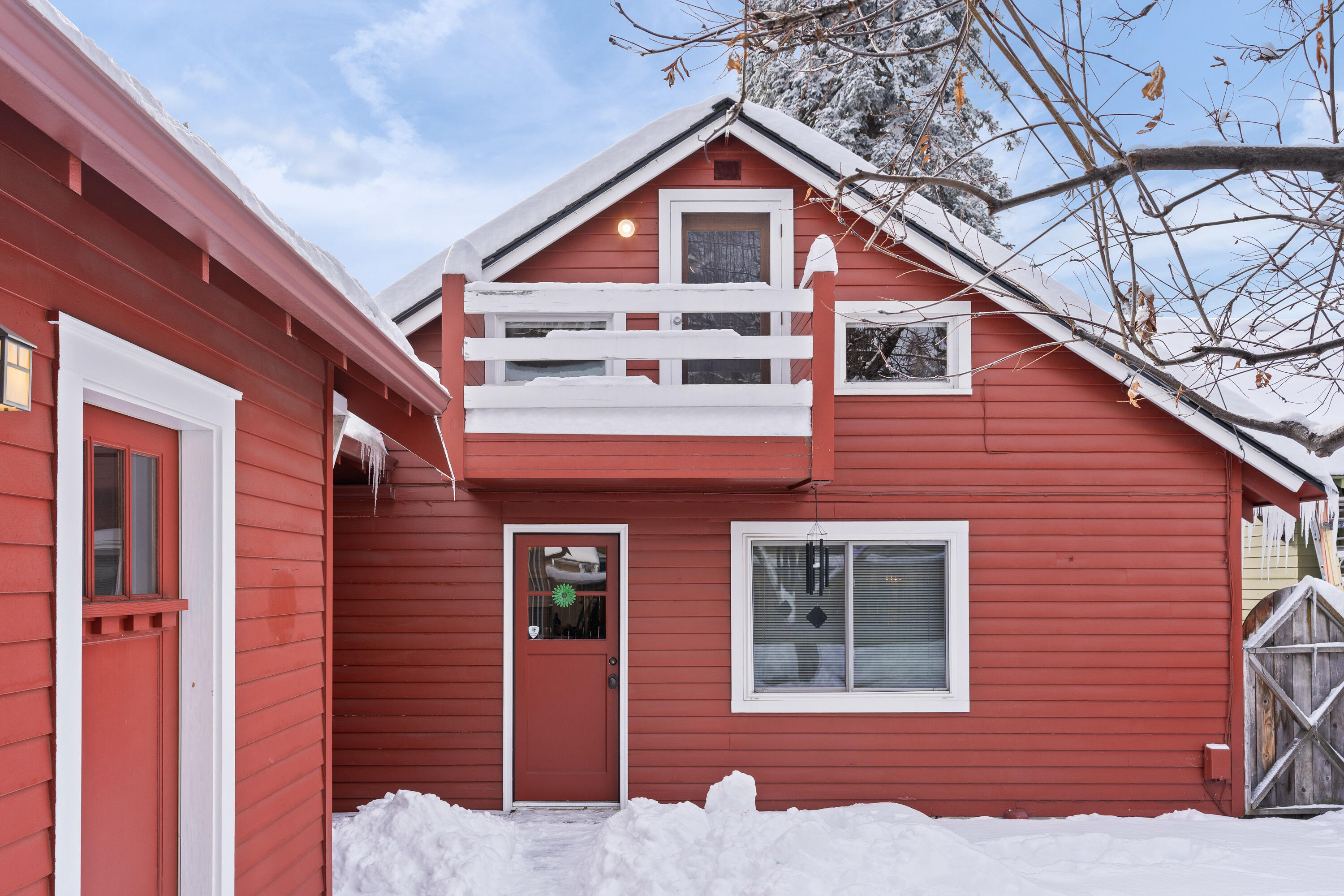 512 NW Delaware Avenue