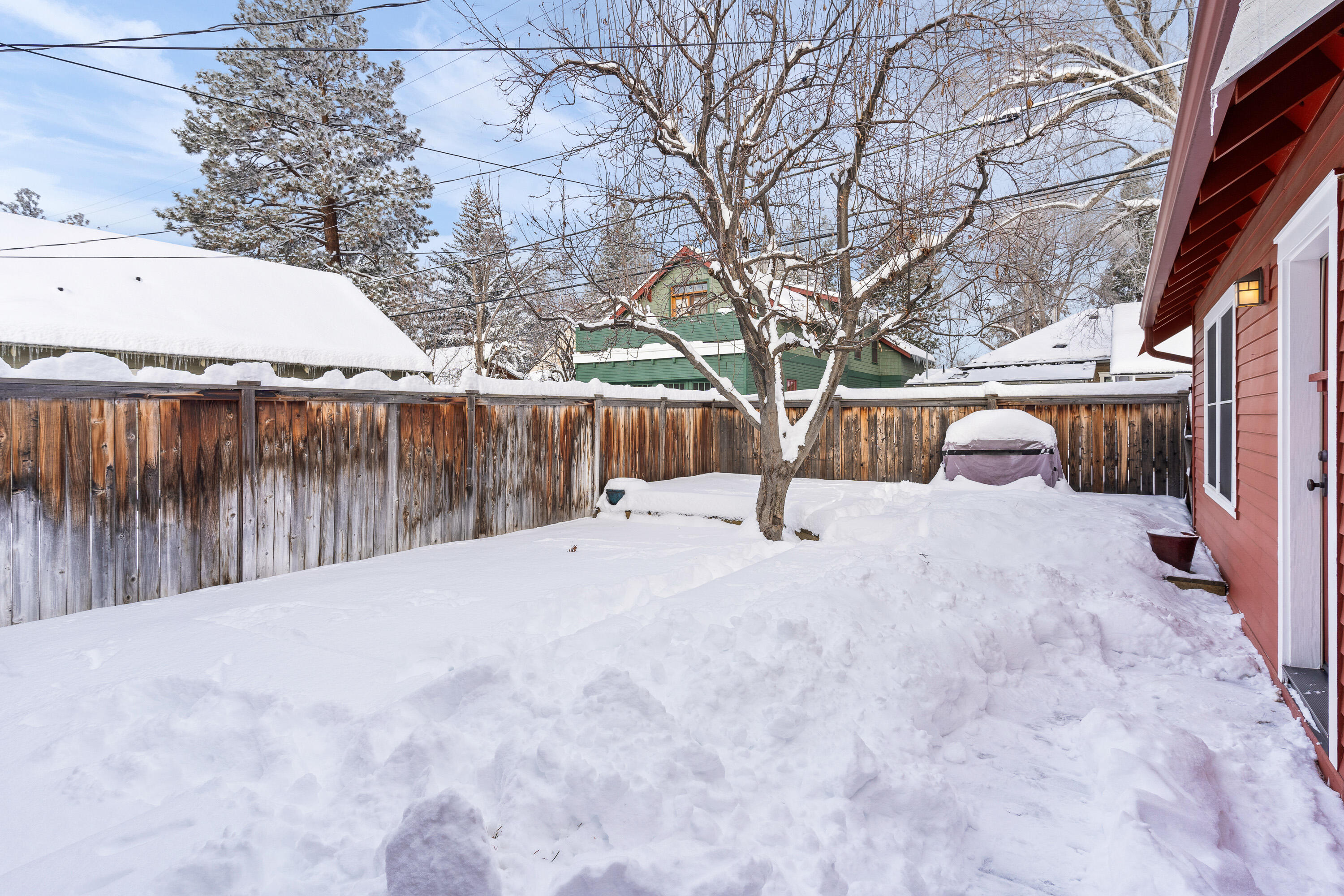 512 NW Delaware Avenue