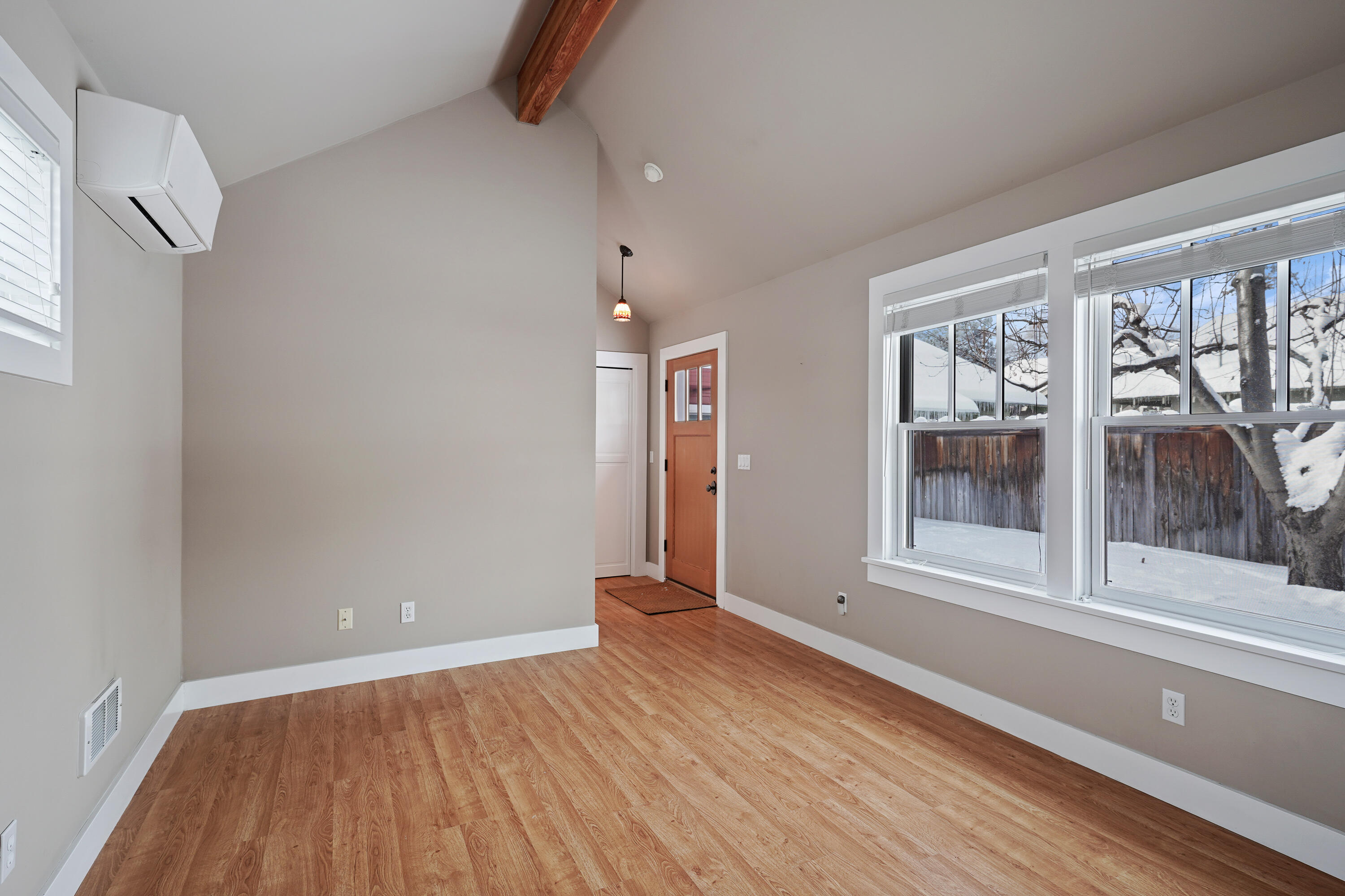 512 NW Delaware Avenue