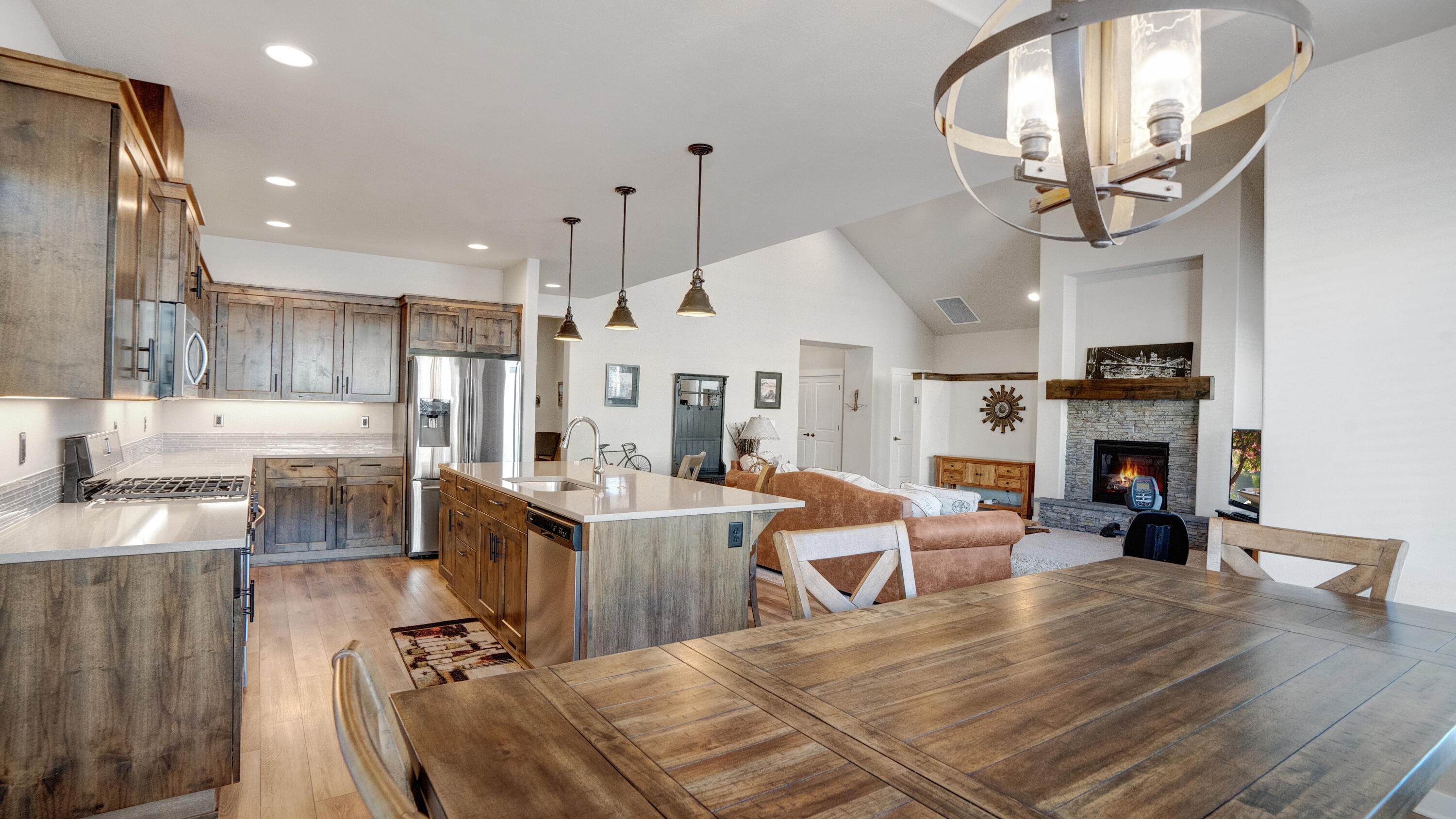 3677 SW Badger Court