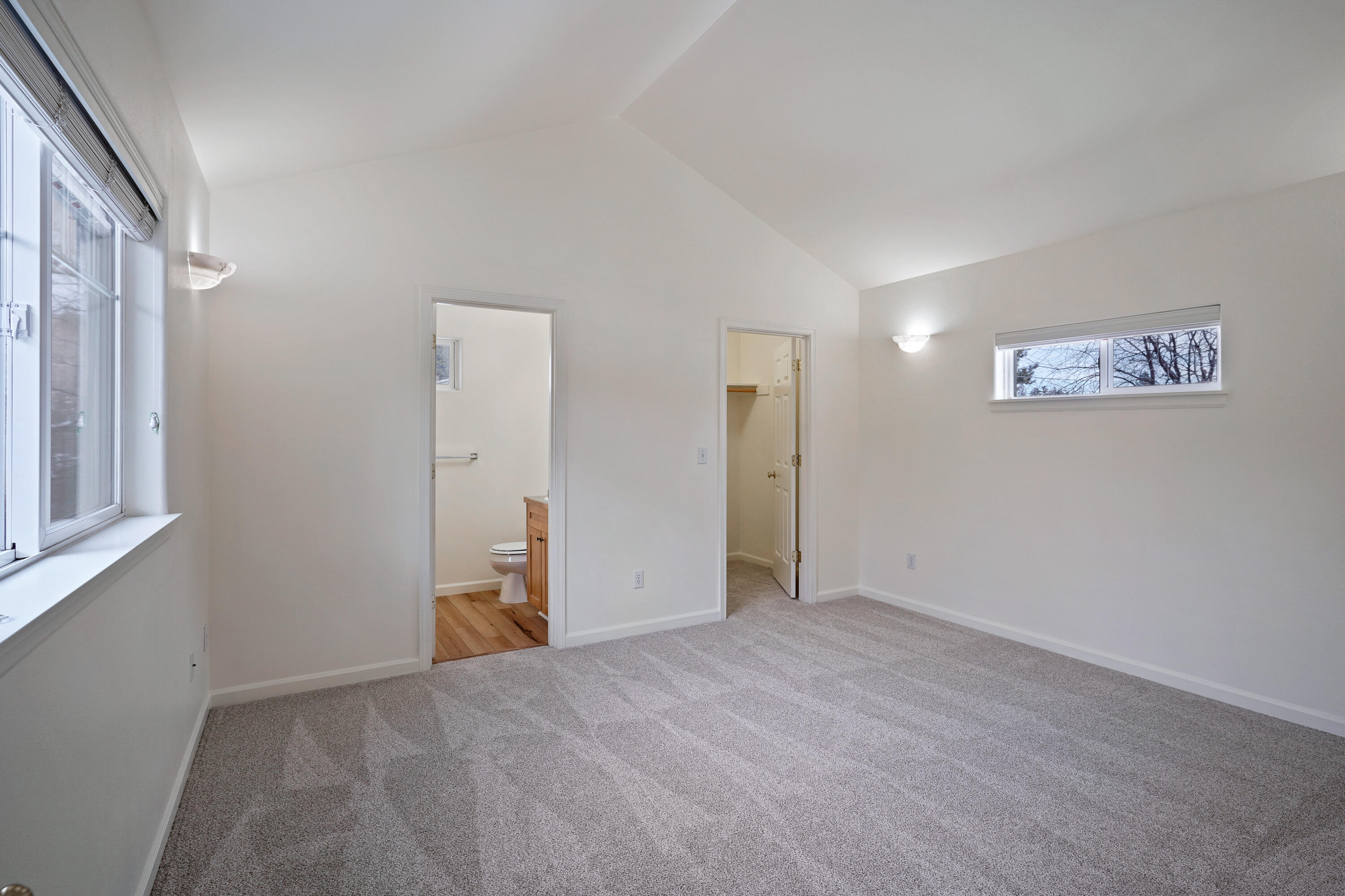 1316 NW Milwaukee Avenue