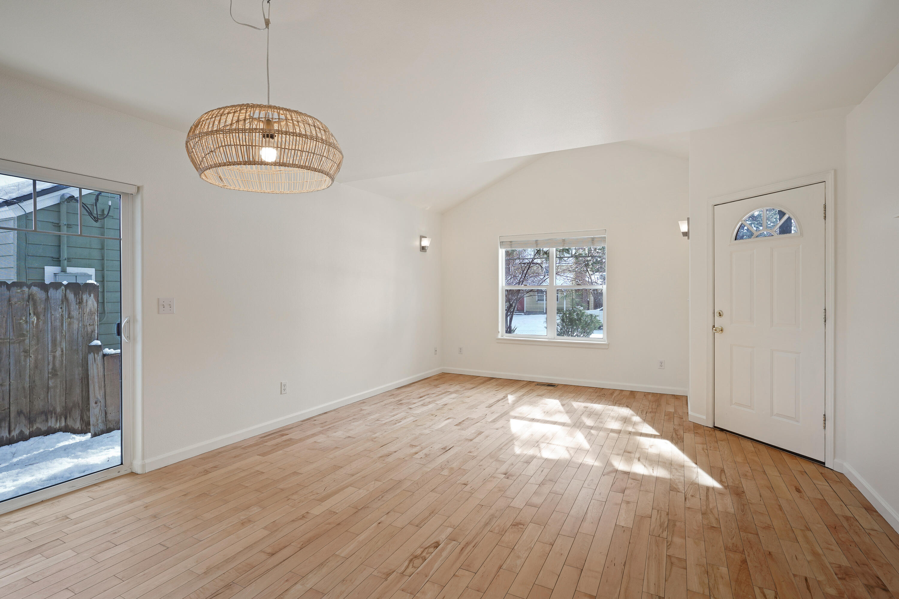 1316 NW Milwaukee Avenue