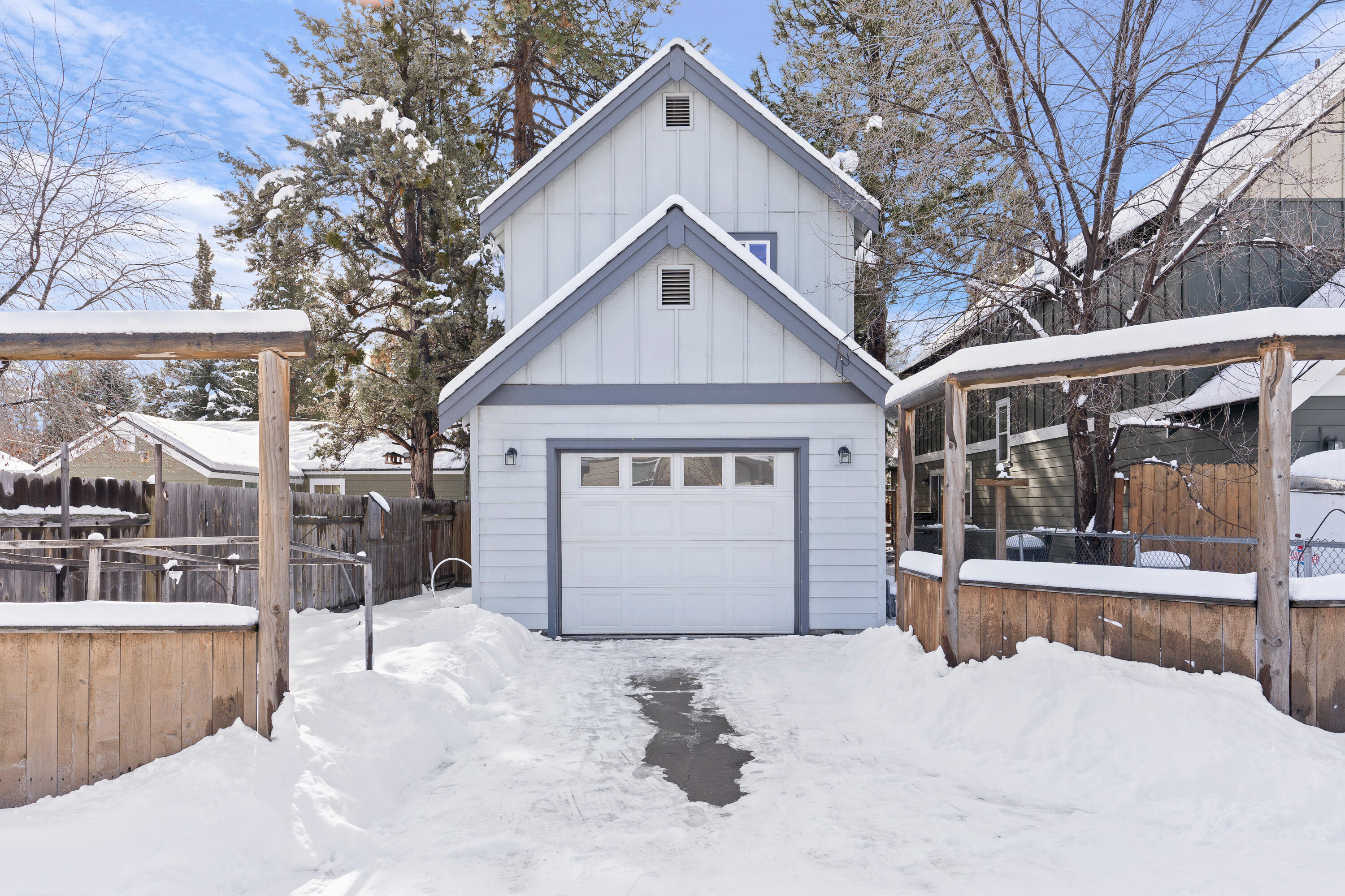 1316 NW Milwaukee Avenue