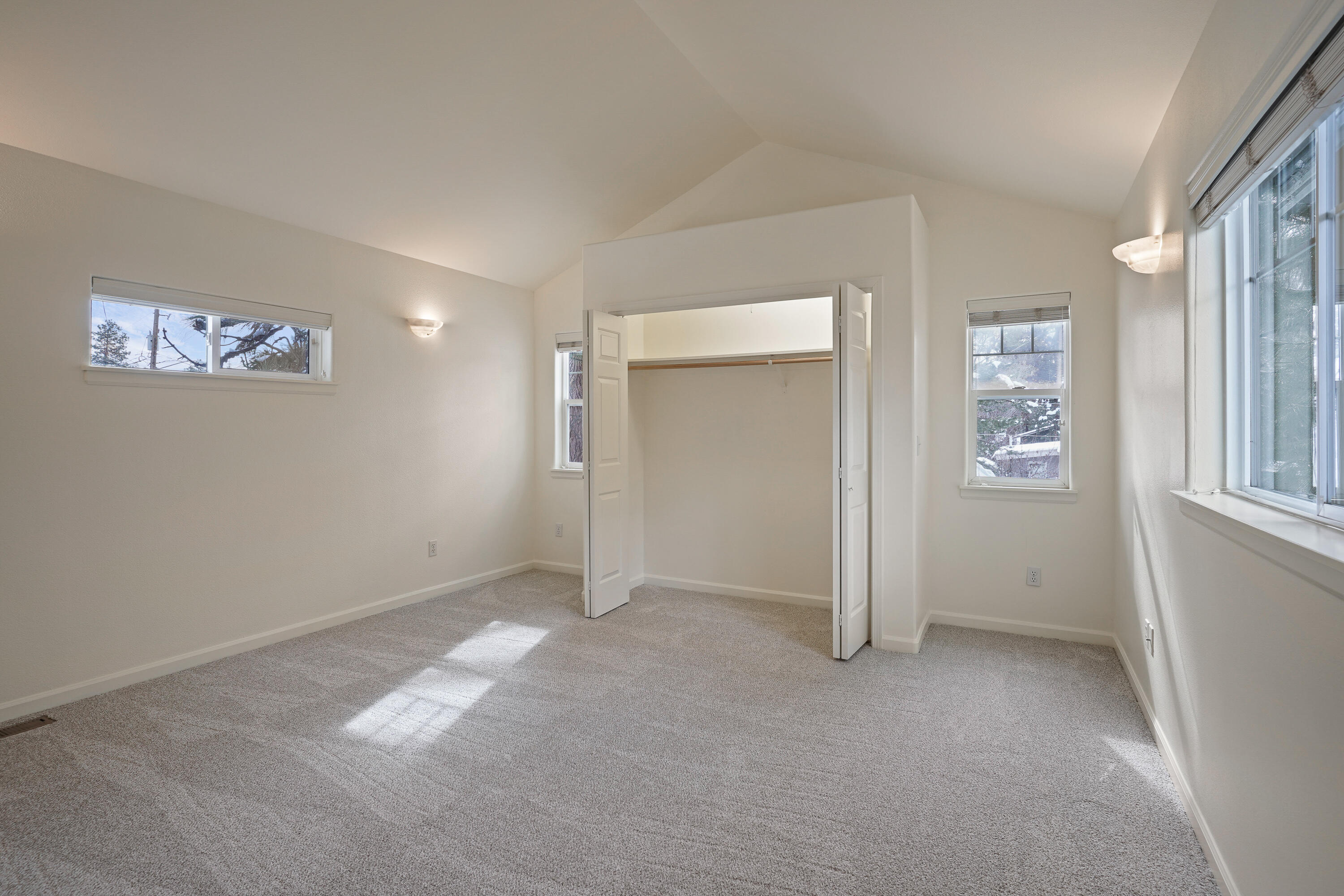 1316 NW Milwaukee Avenue