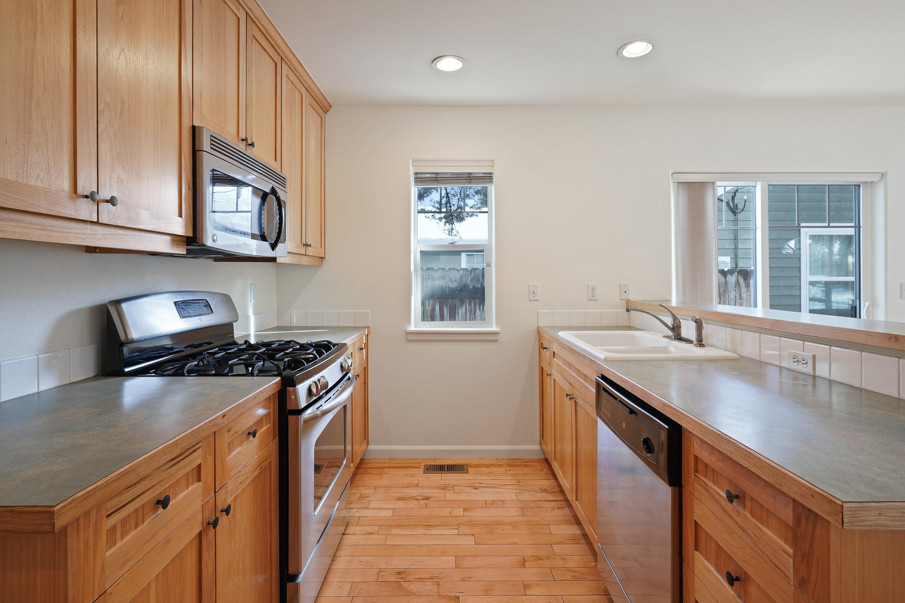 1316 NW Milwaukee Avenue