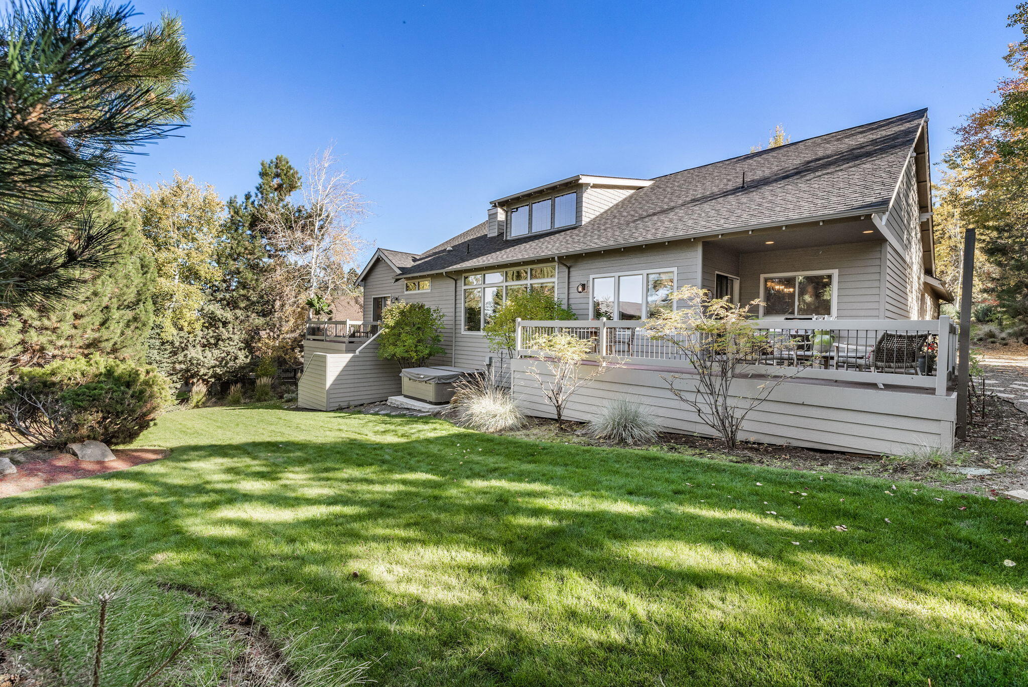 3177 NW Fairway Heights Drive