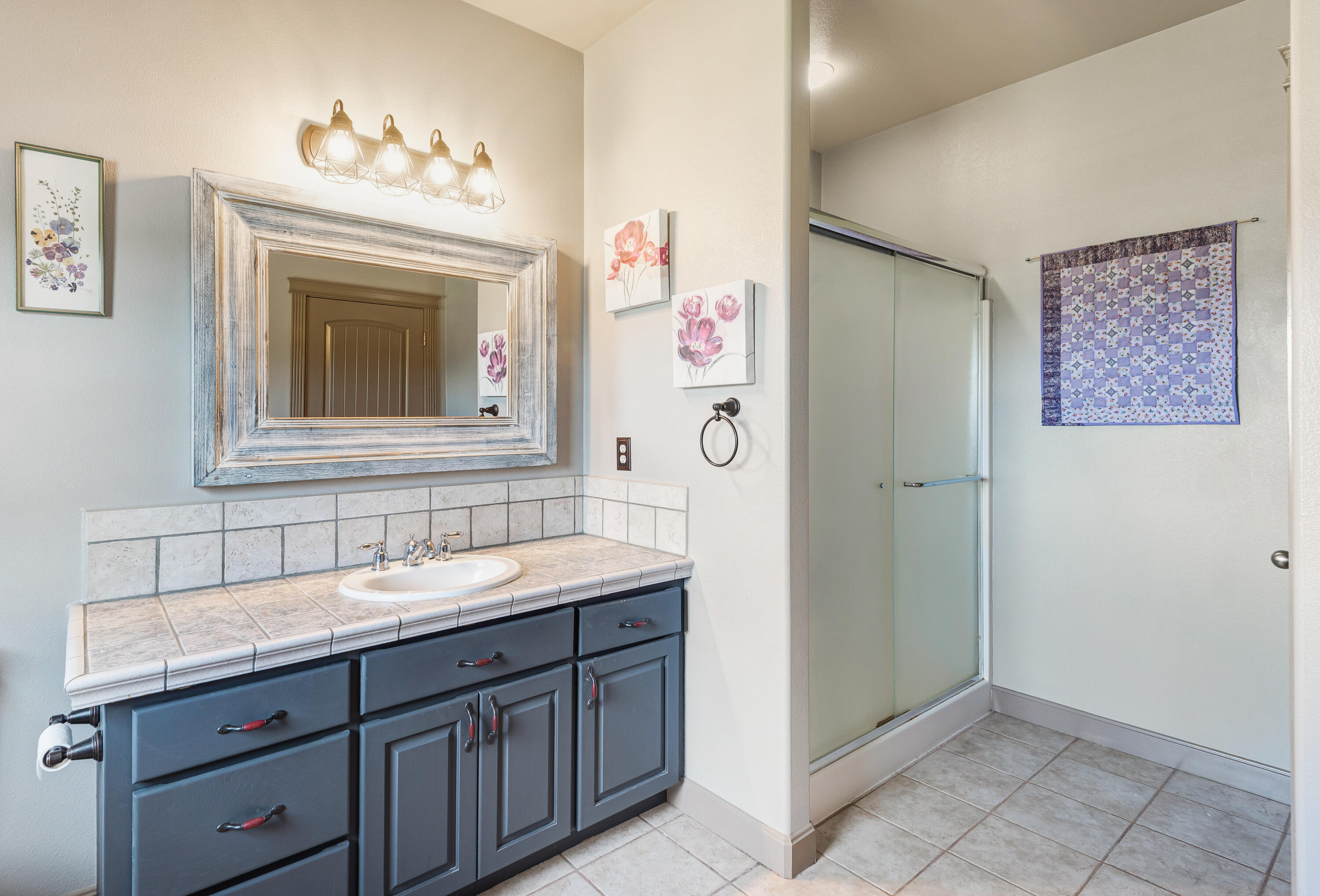 1544 NE Haytons Elk View Lane