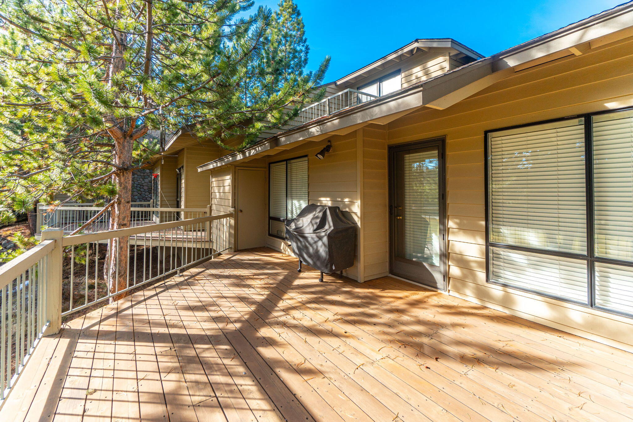 2816 NW Golf Course Drive S