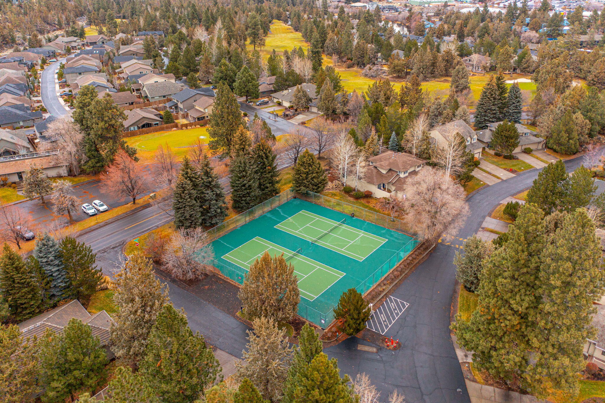 2816 NW Golf Course Drive S