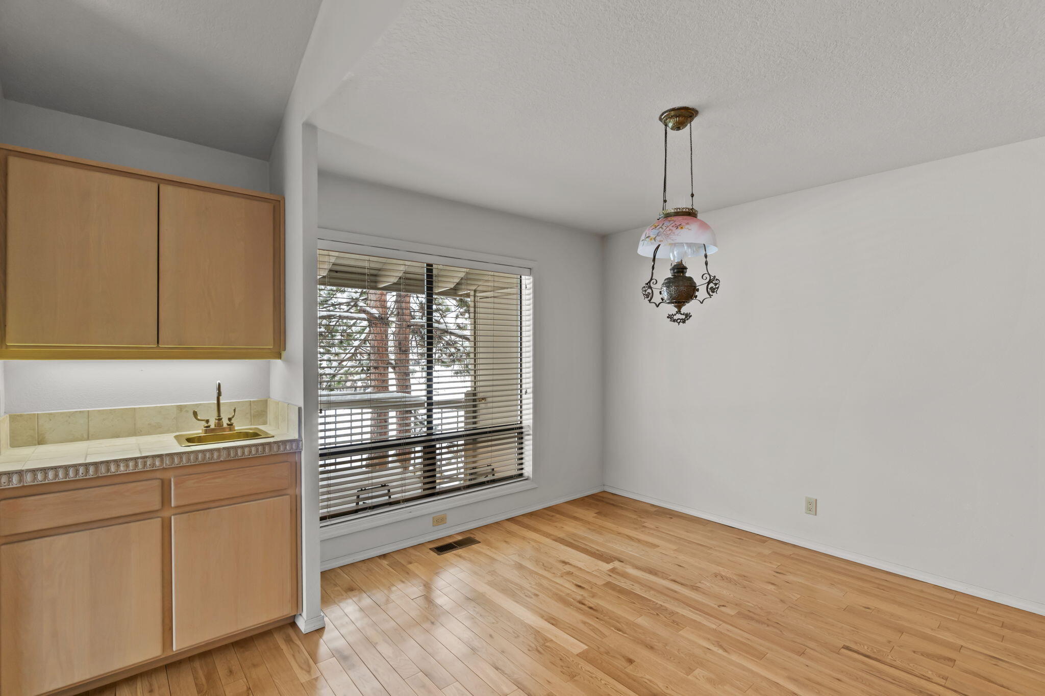 2816 NW Golf Course Drive S