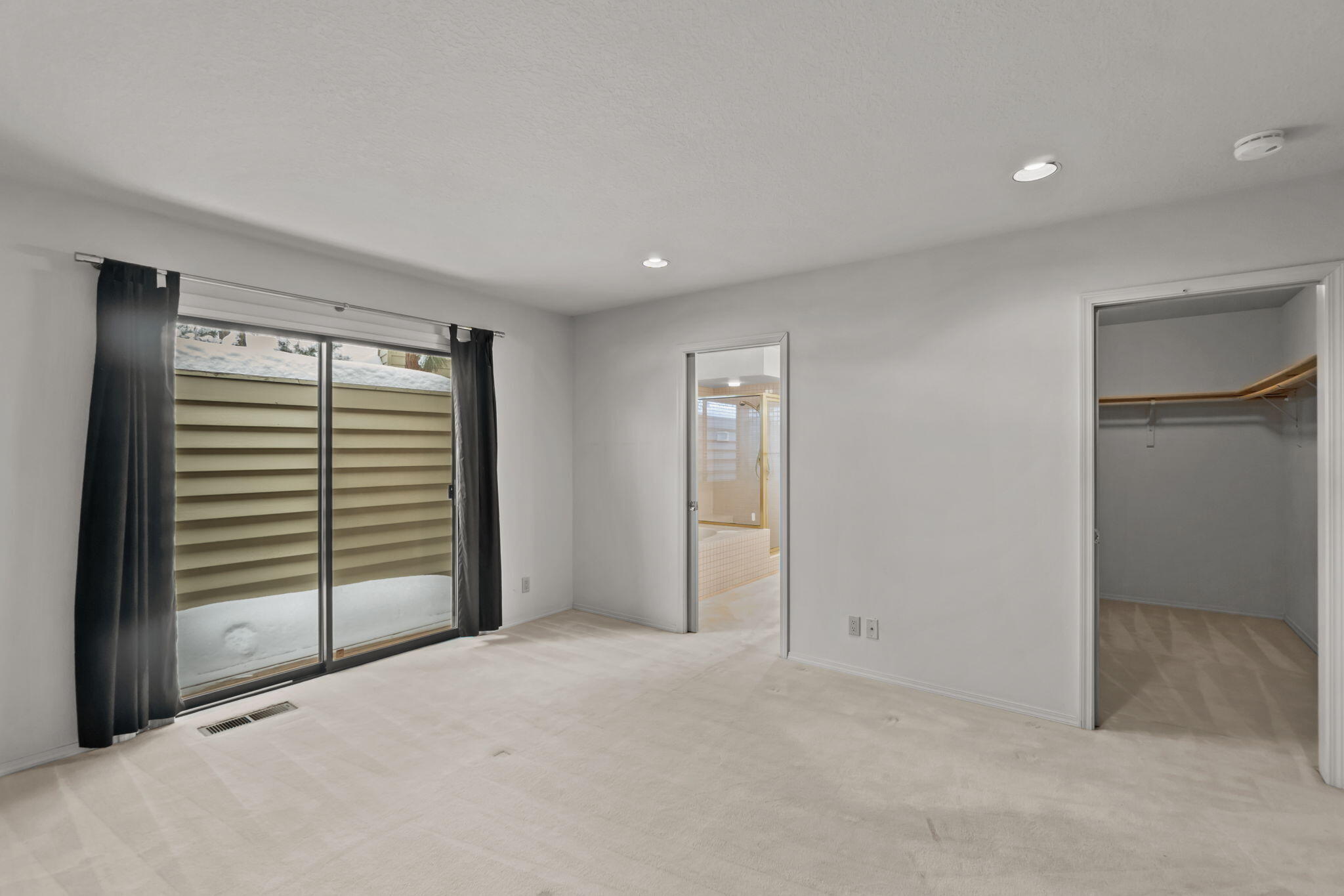 2816 NW Golf Course Drive S