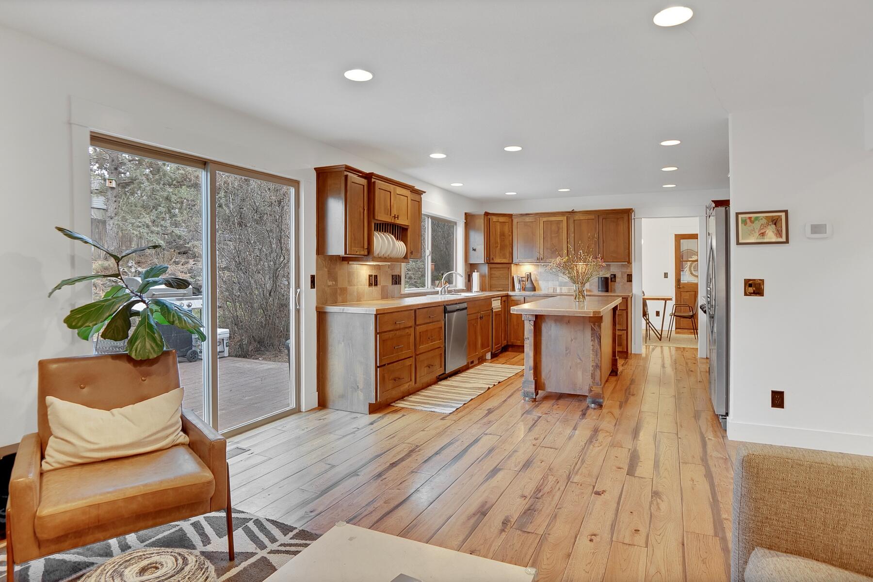 20914 King David Avenue