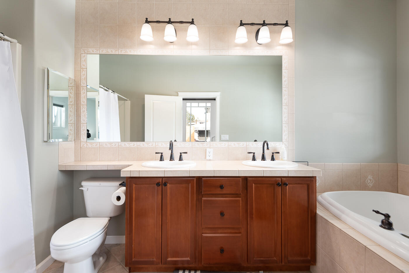 2691 NW Rainbow Ridge Drive