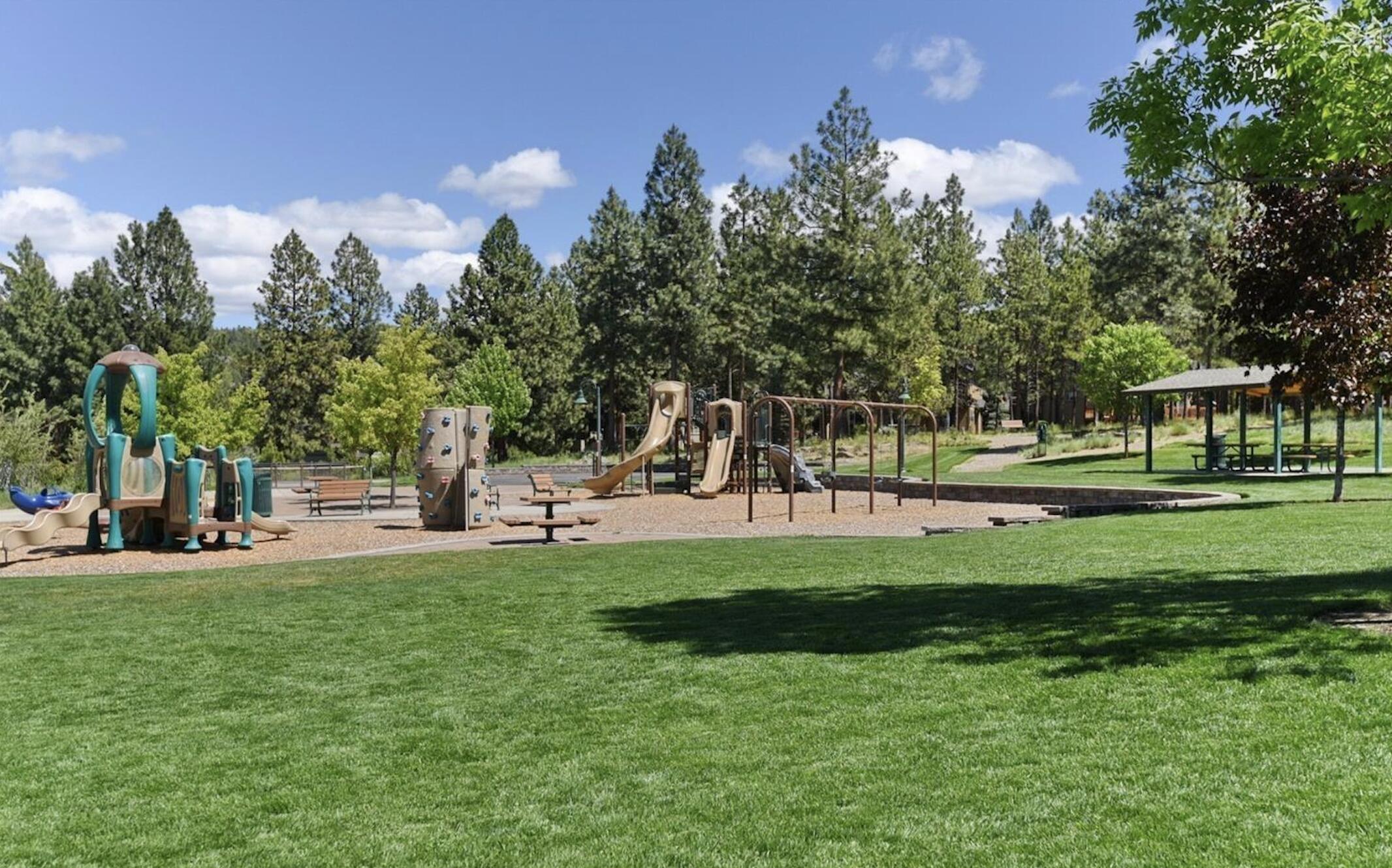 2691 NW Rainbow Ridge Drive