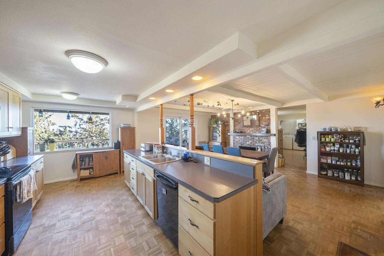 3525 SW Timber Avenue