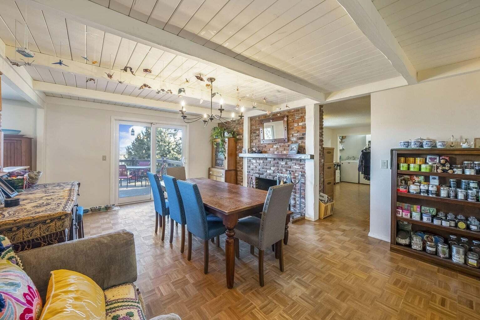 3525 SW Timber Avenue