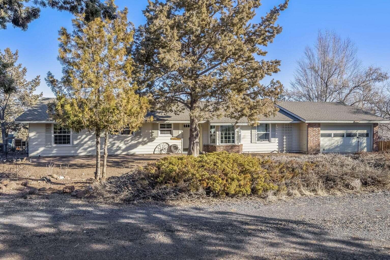 3525 SW Timber Avenue