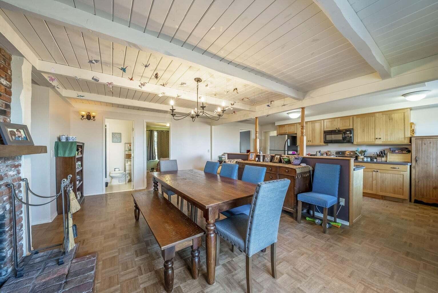 3525 SW Timber Avenue