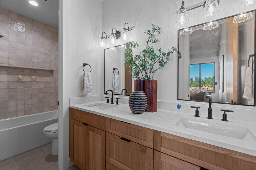 1179 NW Skyline Ranch Road, Lot 164