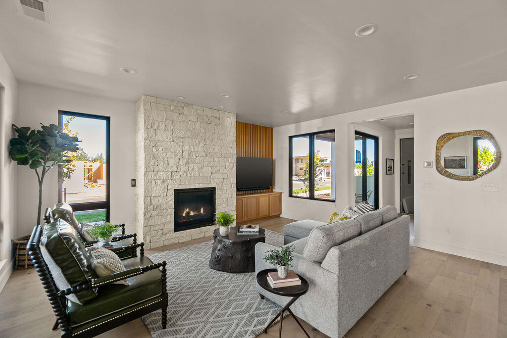 1179 NW Skyline Ranch Road, Lot 164