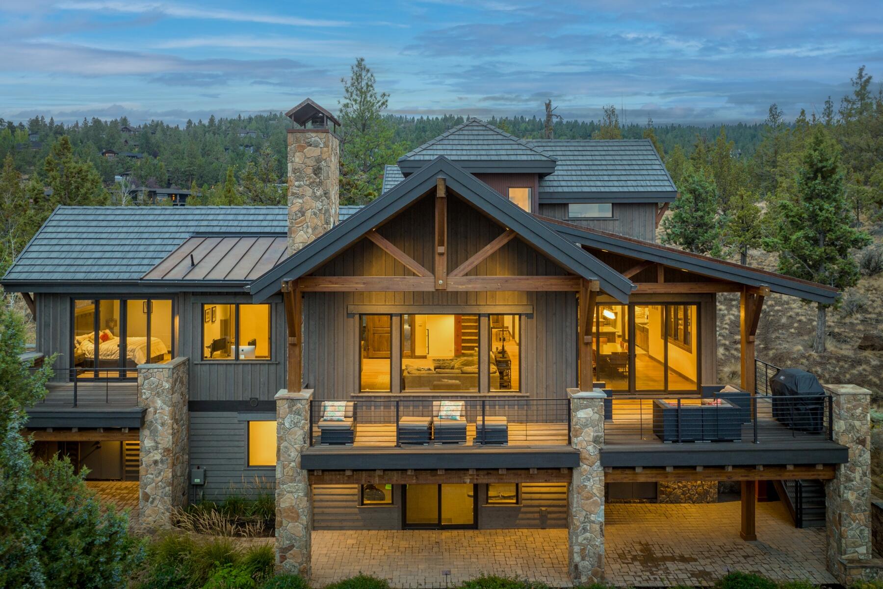 1572 NW Wild Rye Circle