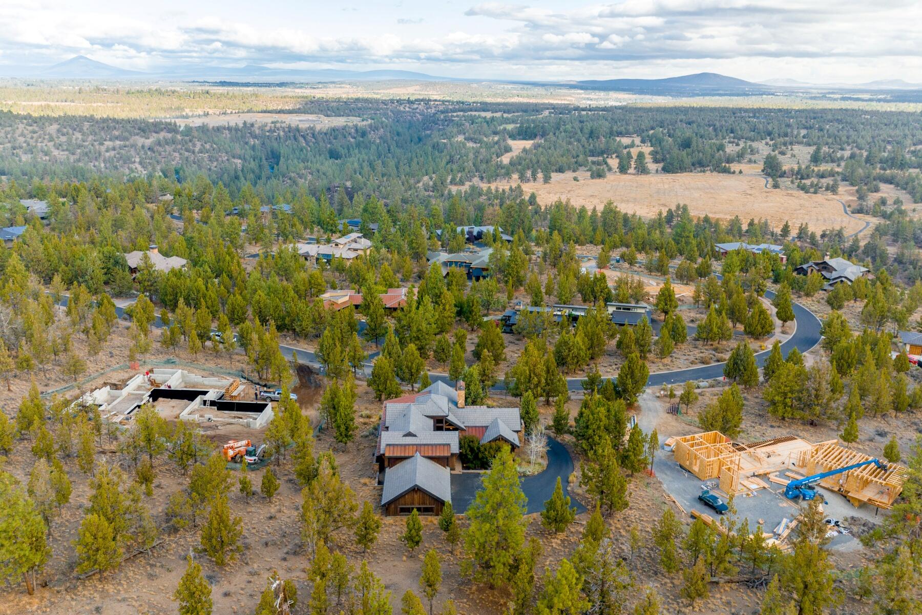 1572 NW Wild Rye Circle