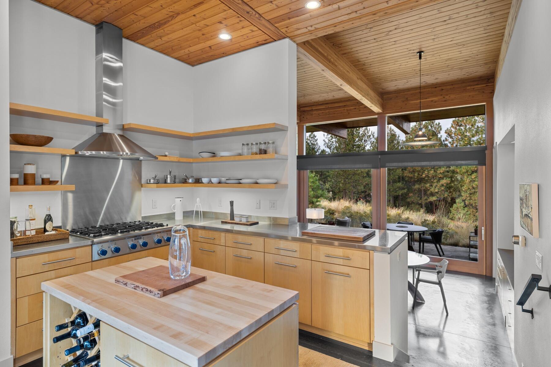 2225 NW Reserve Camp Court