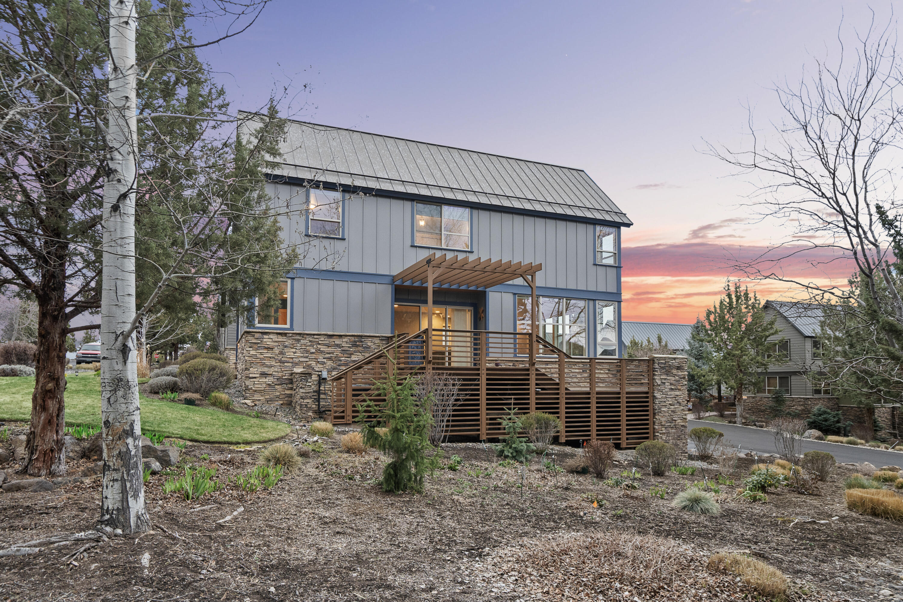 264 Volunteer Park Lane