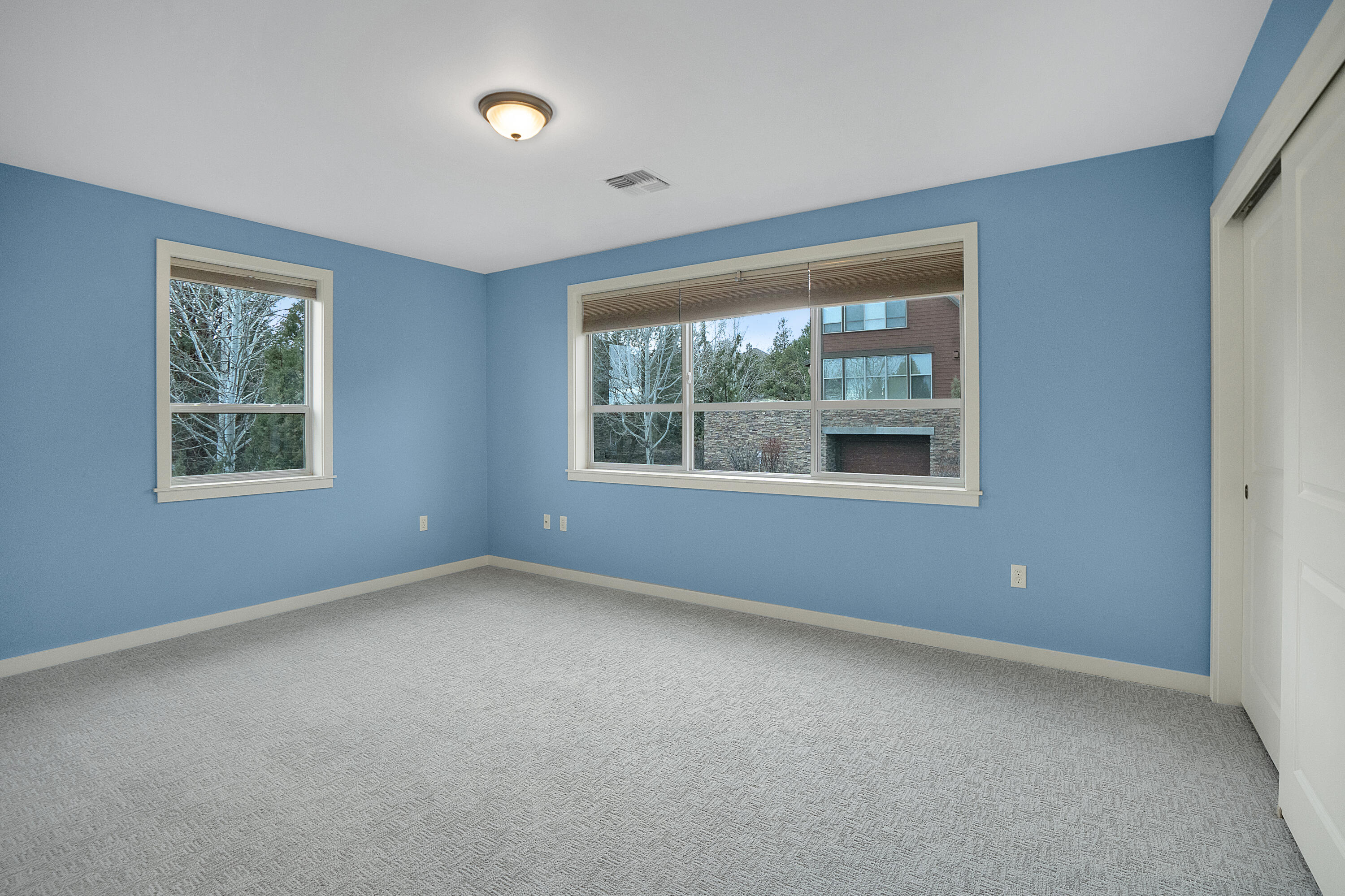 264 Volunteer Park Lane