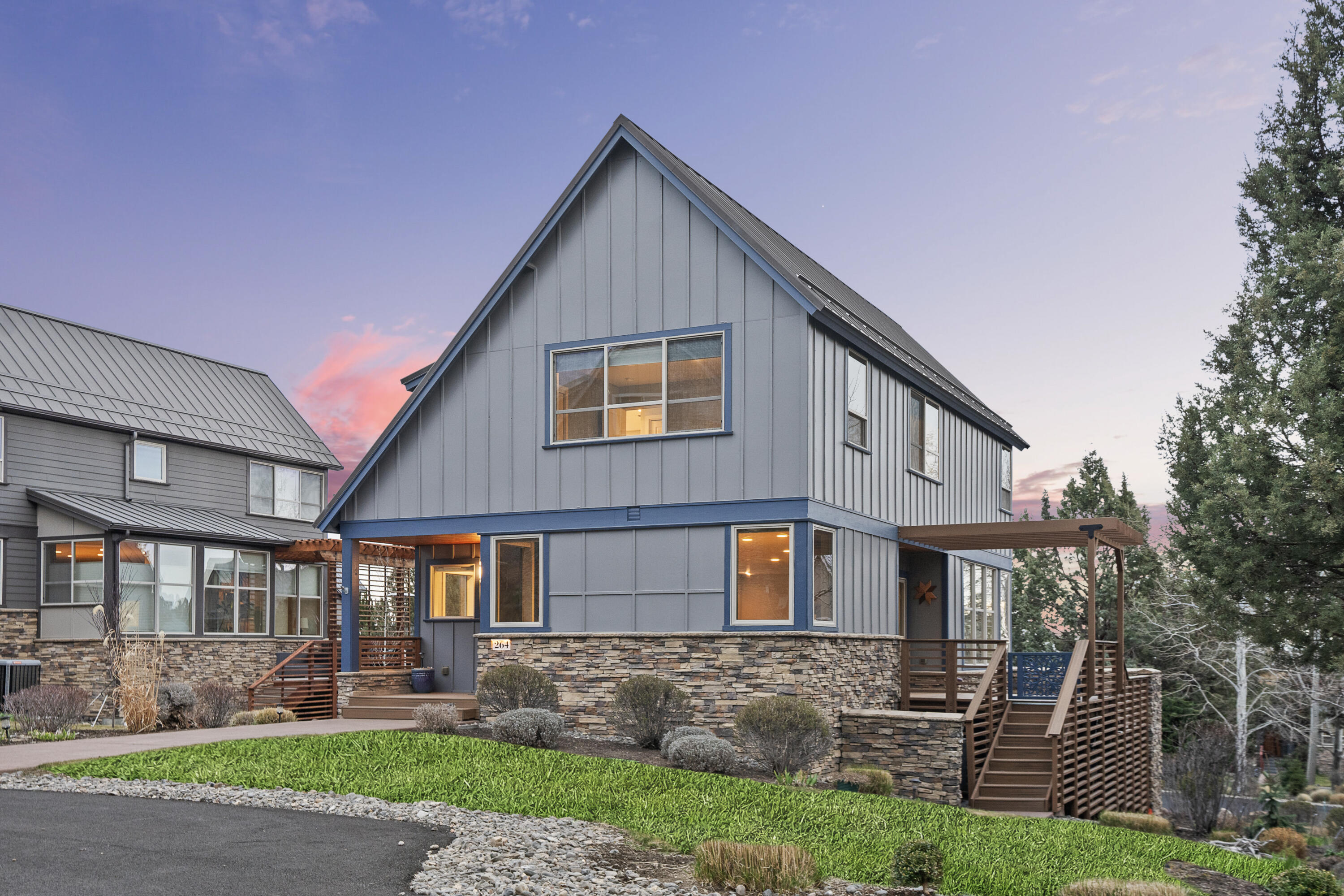 264 Volunteer Park Lane