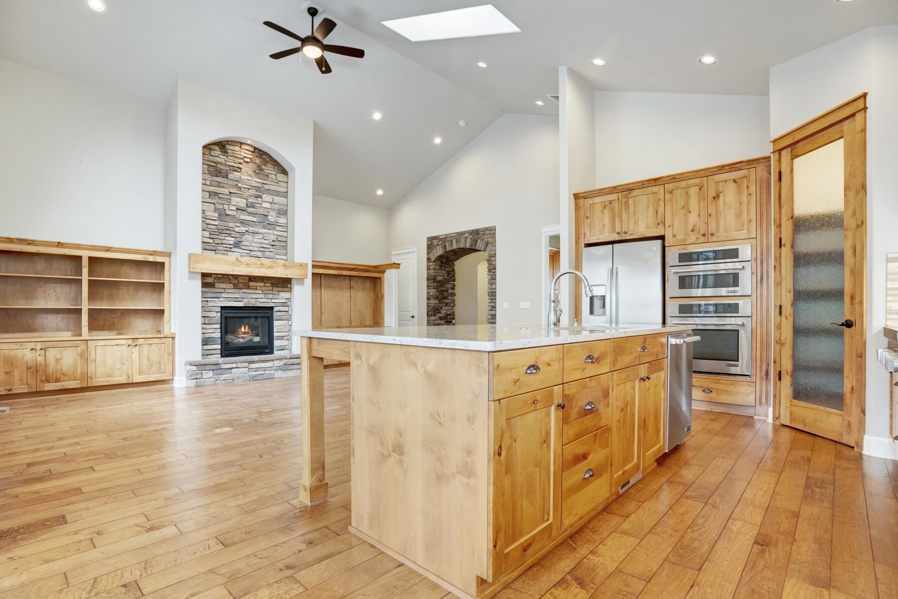 3093 NW Clubhouse Drive